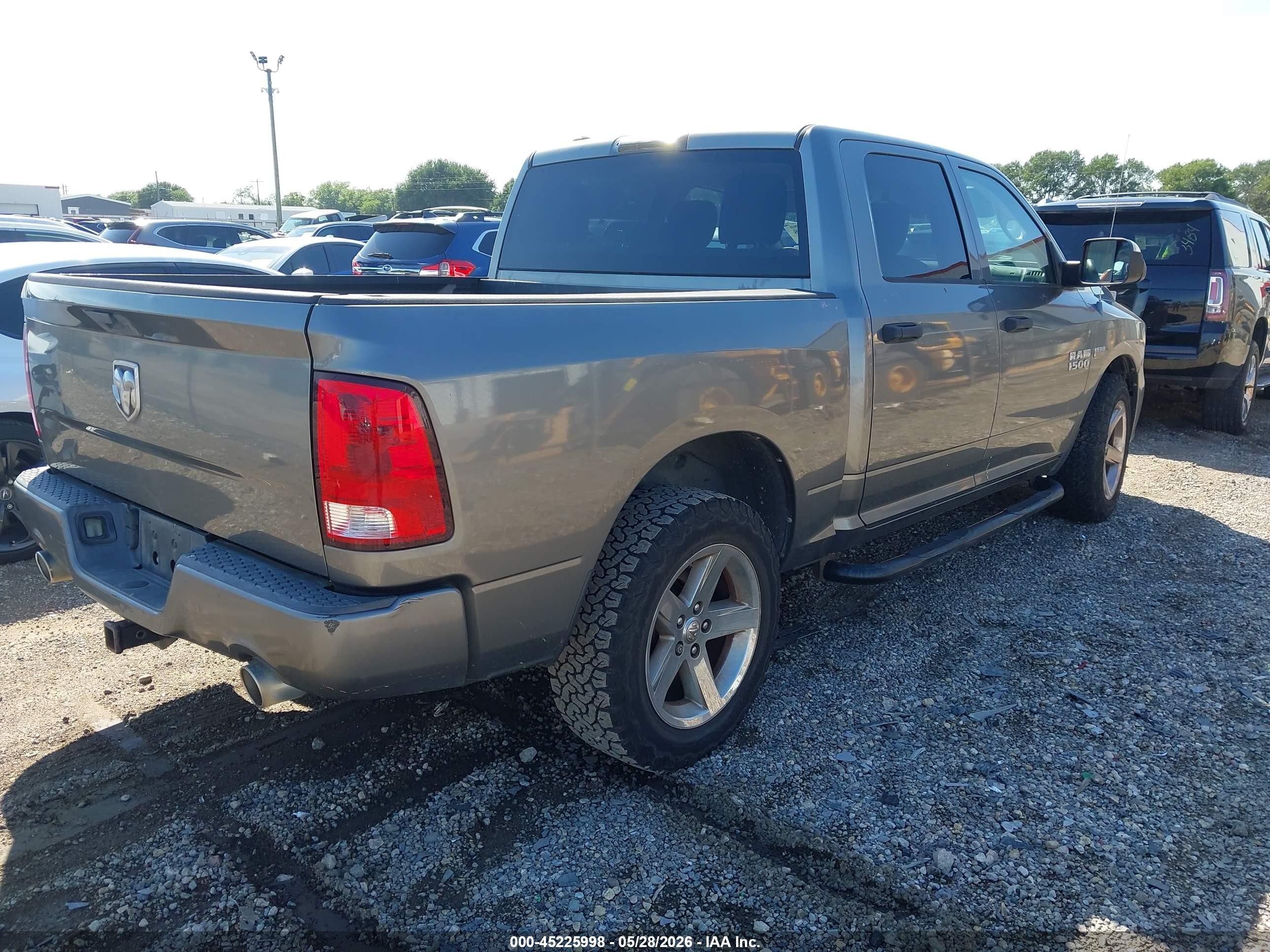 2013 Ram 1500 Express Gray vin: 1C6RR6KT4DS700659
