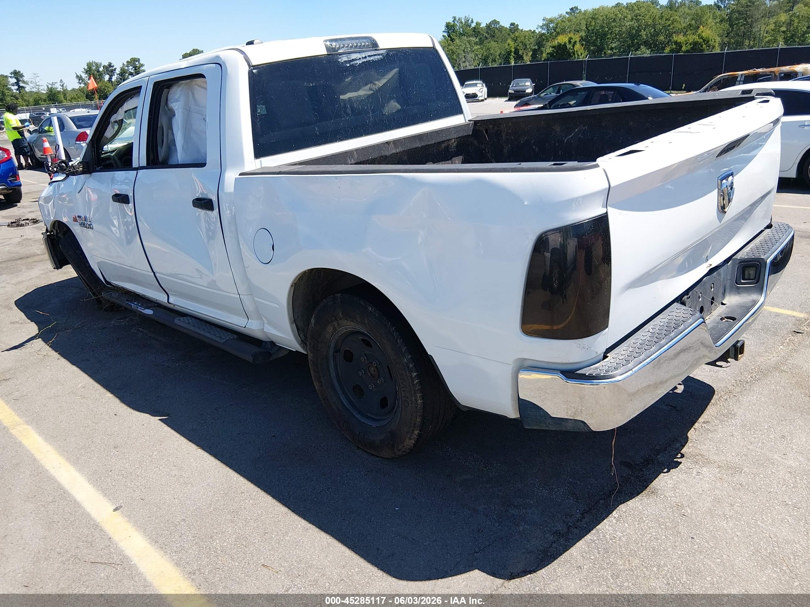 2014 Ram 1500 Tradesman White vin: 1C6RR6KT4ES339970