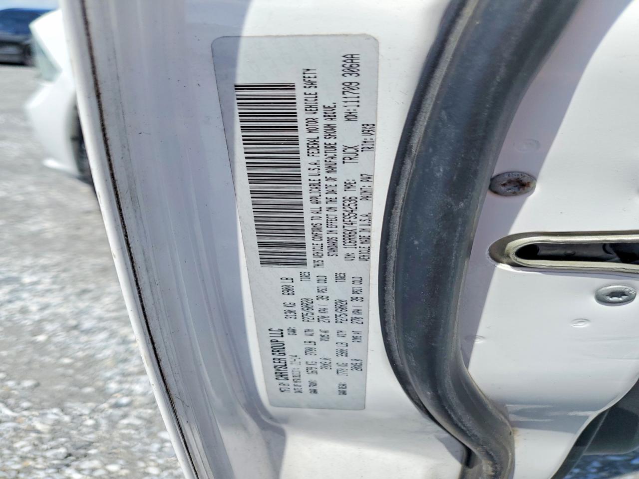 2015 Ram 1500 St Белый vin: 1C6RR6KT4FS542536