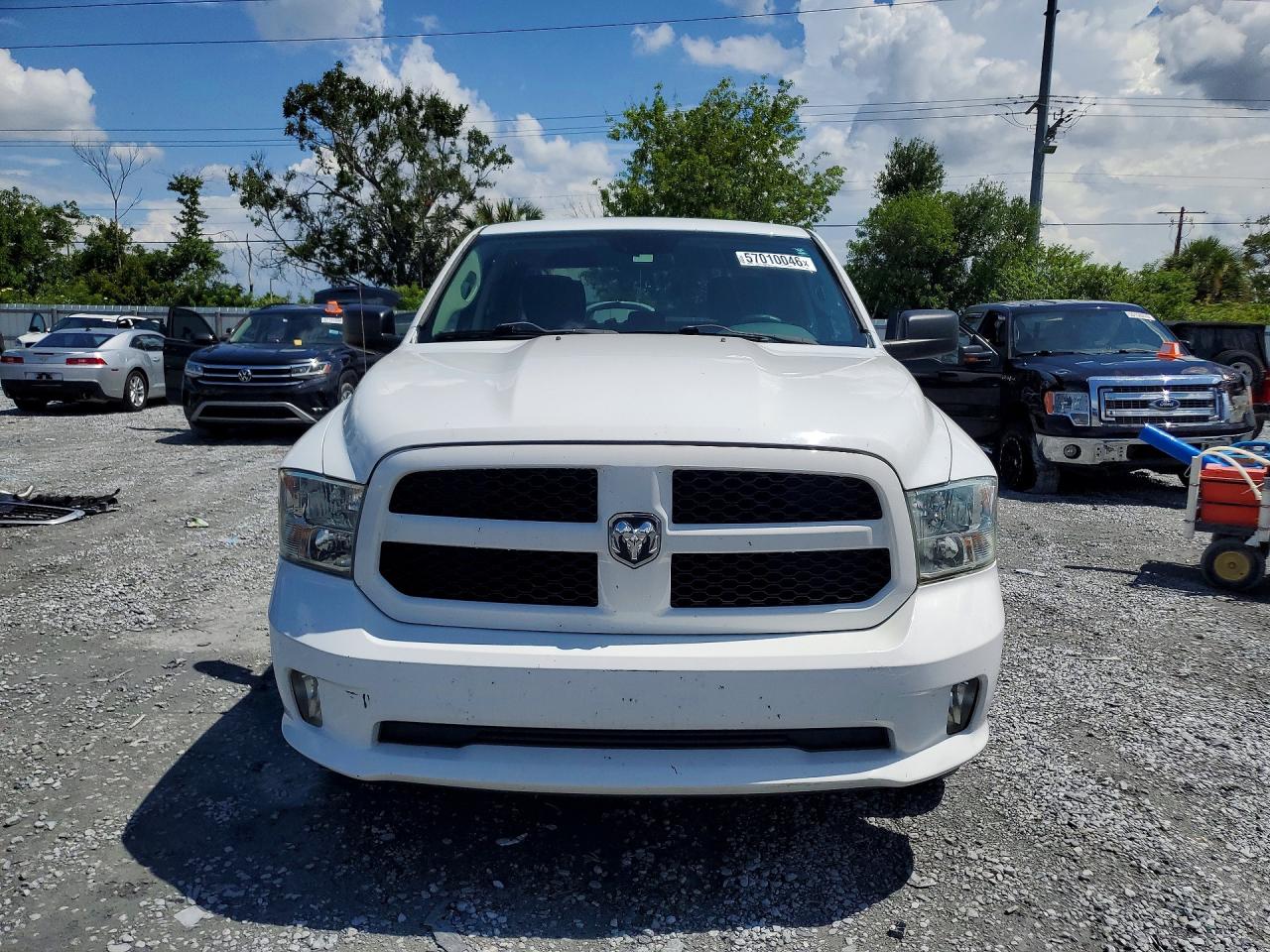 2015 Ram 1500 St Белый vin: 1C6RR6KT4FS542536
