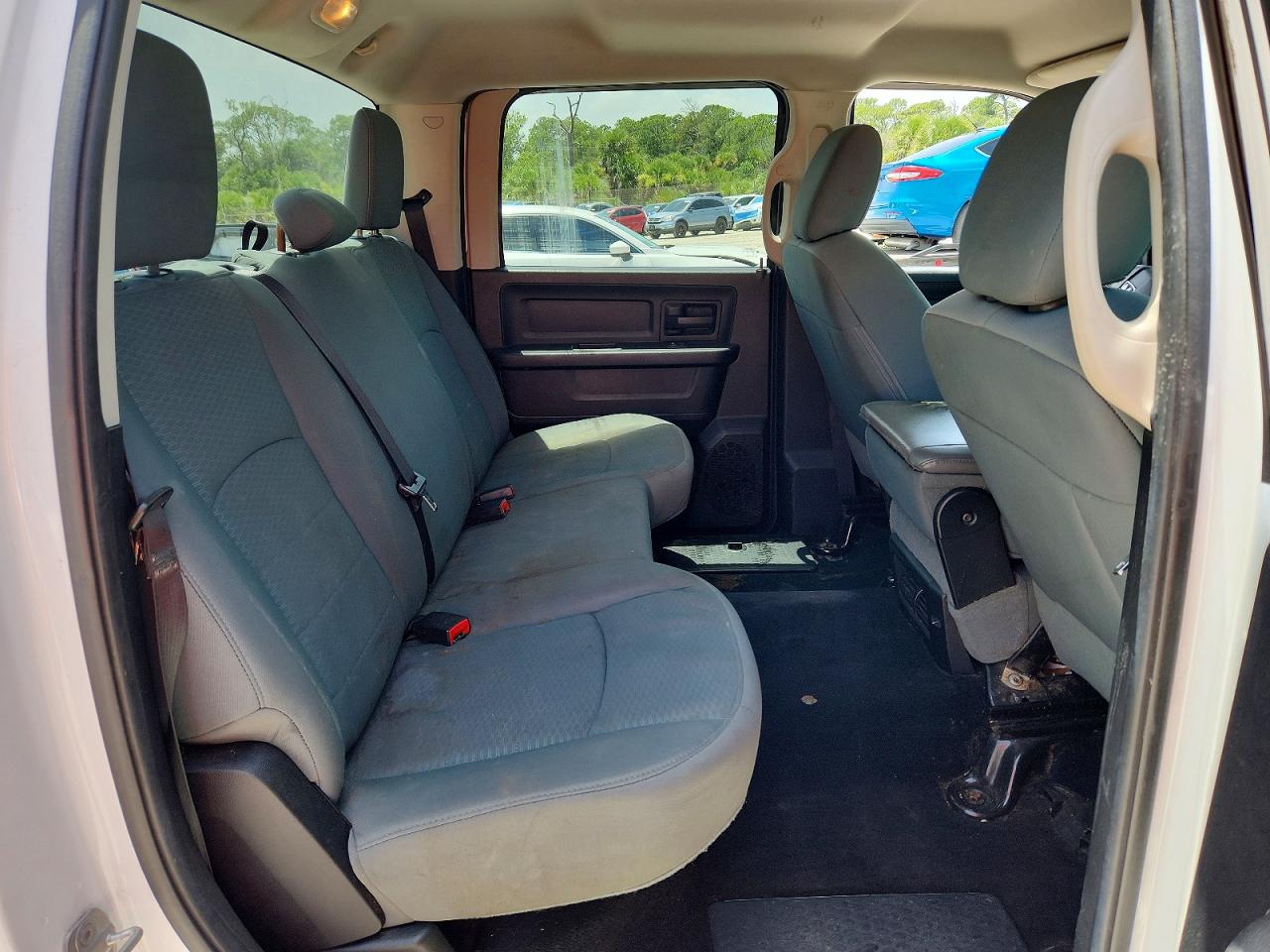 2014 Ram 1500 St White vin: 1C6RR6KT5ES237738