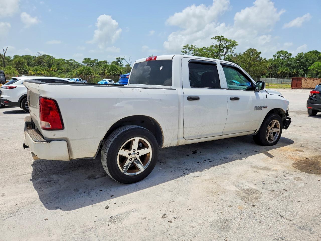 2014 Ram 1500 St White vin: 1C6RR6KT5ES237738