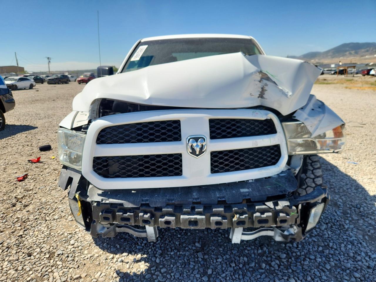 2014 Ram 1500 St White vin: 1C6RR6KT5ES243541