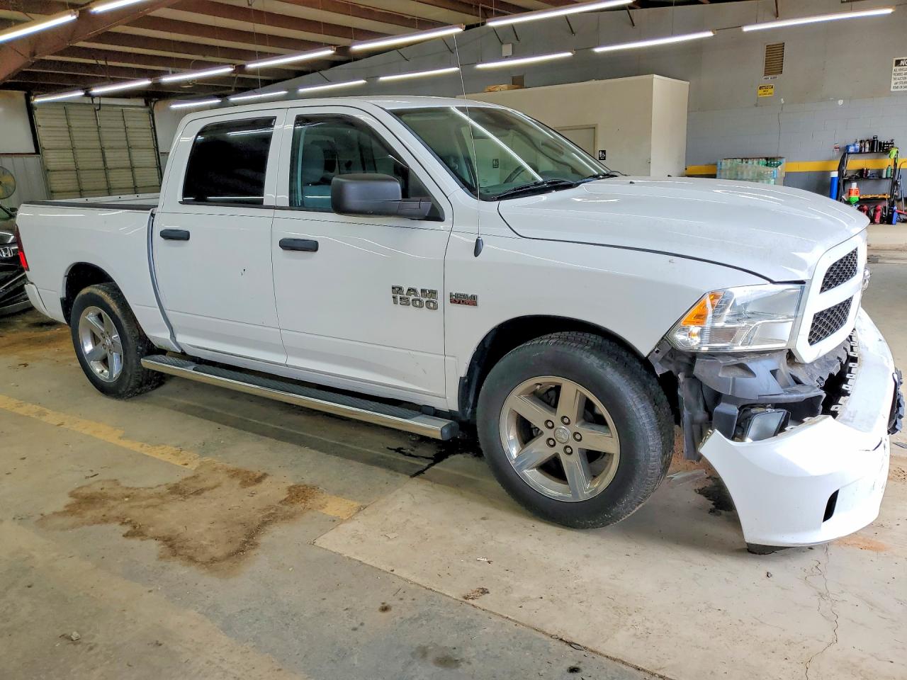 2015 Ram 1500 St White vin: 1C6RR6KT5FS624453