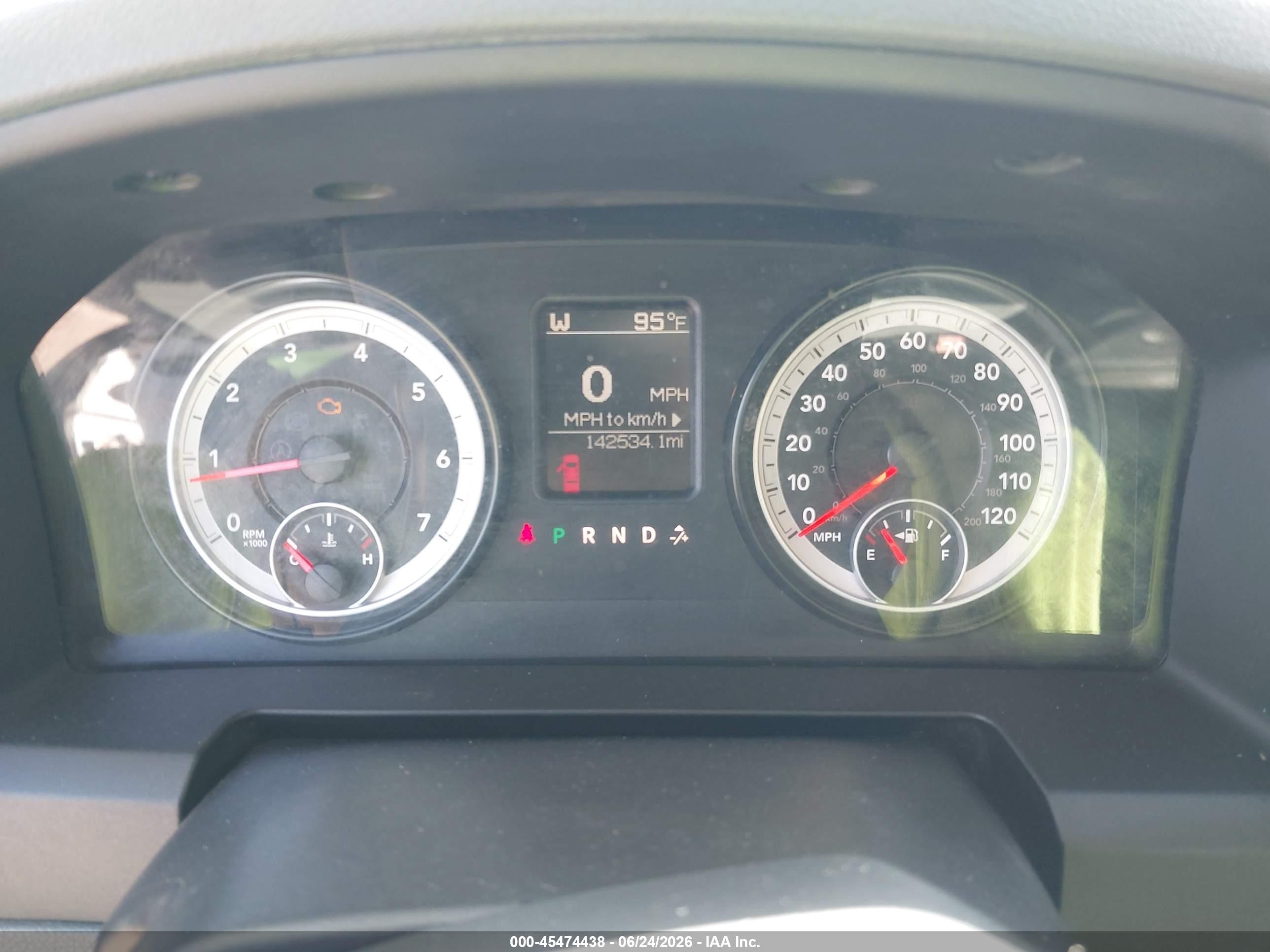 2014 Ram 1500 Express White vin: 1C6RR6KT6ES389186