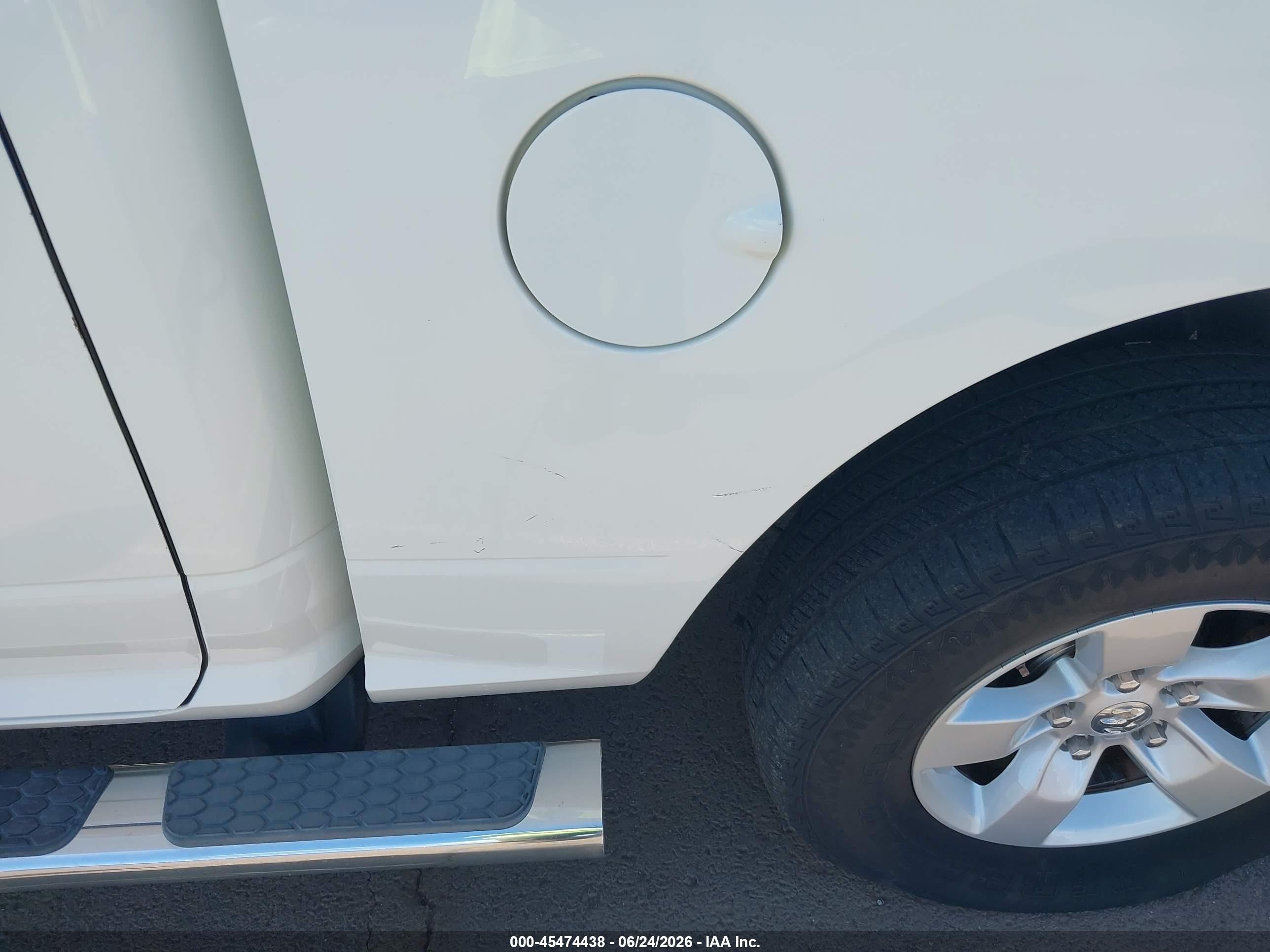 2014 Ram 1500 Express White vin: 1C6RR6KT6ES389186