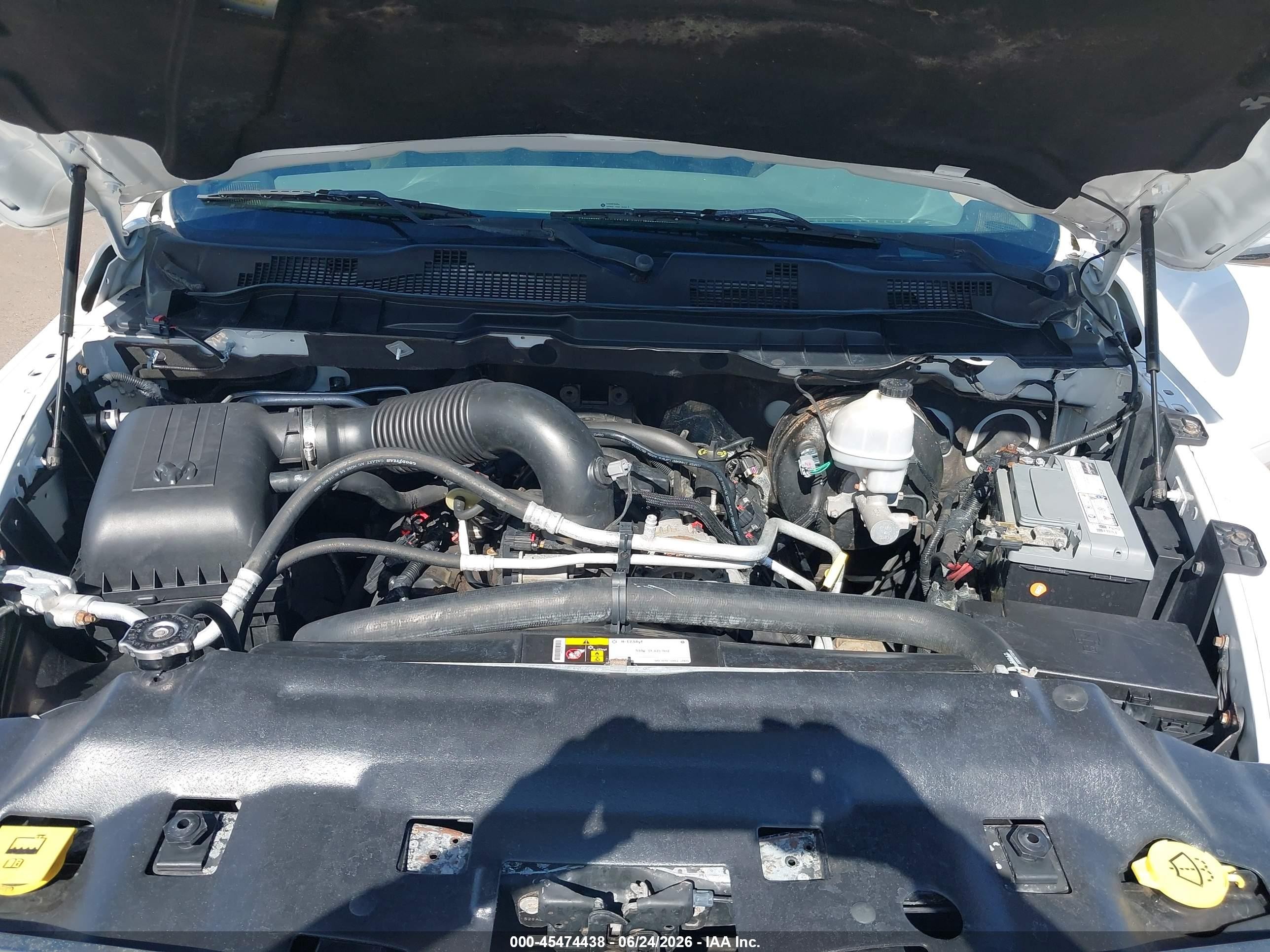 2014 Ram 1500 Express White vin: 1C6RR6KT6ES389186