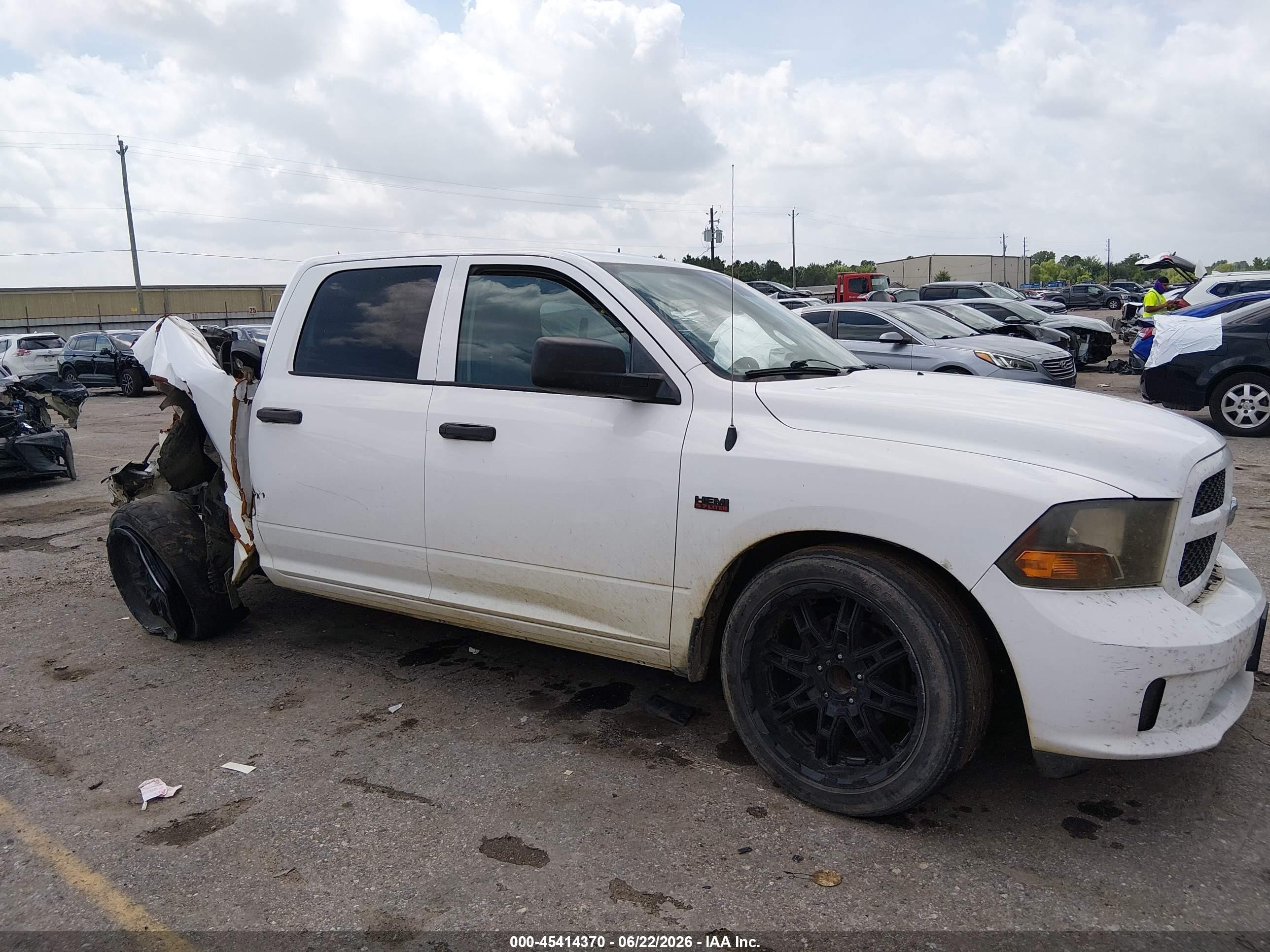 2015 Ram 1500 Express White vin: 1C6RR6KT6FS567244