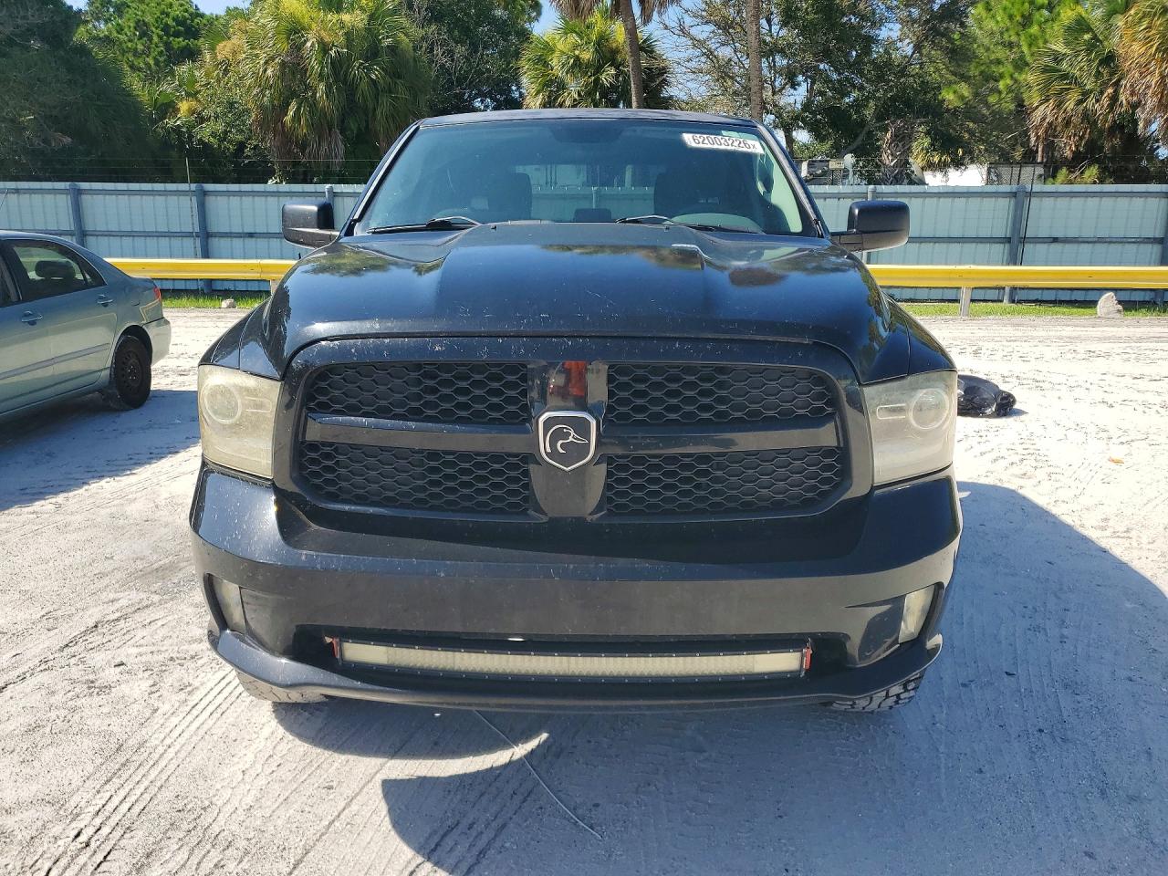 2015 Ram 1500 St Black vin: 1C6RR6KT7FS506422