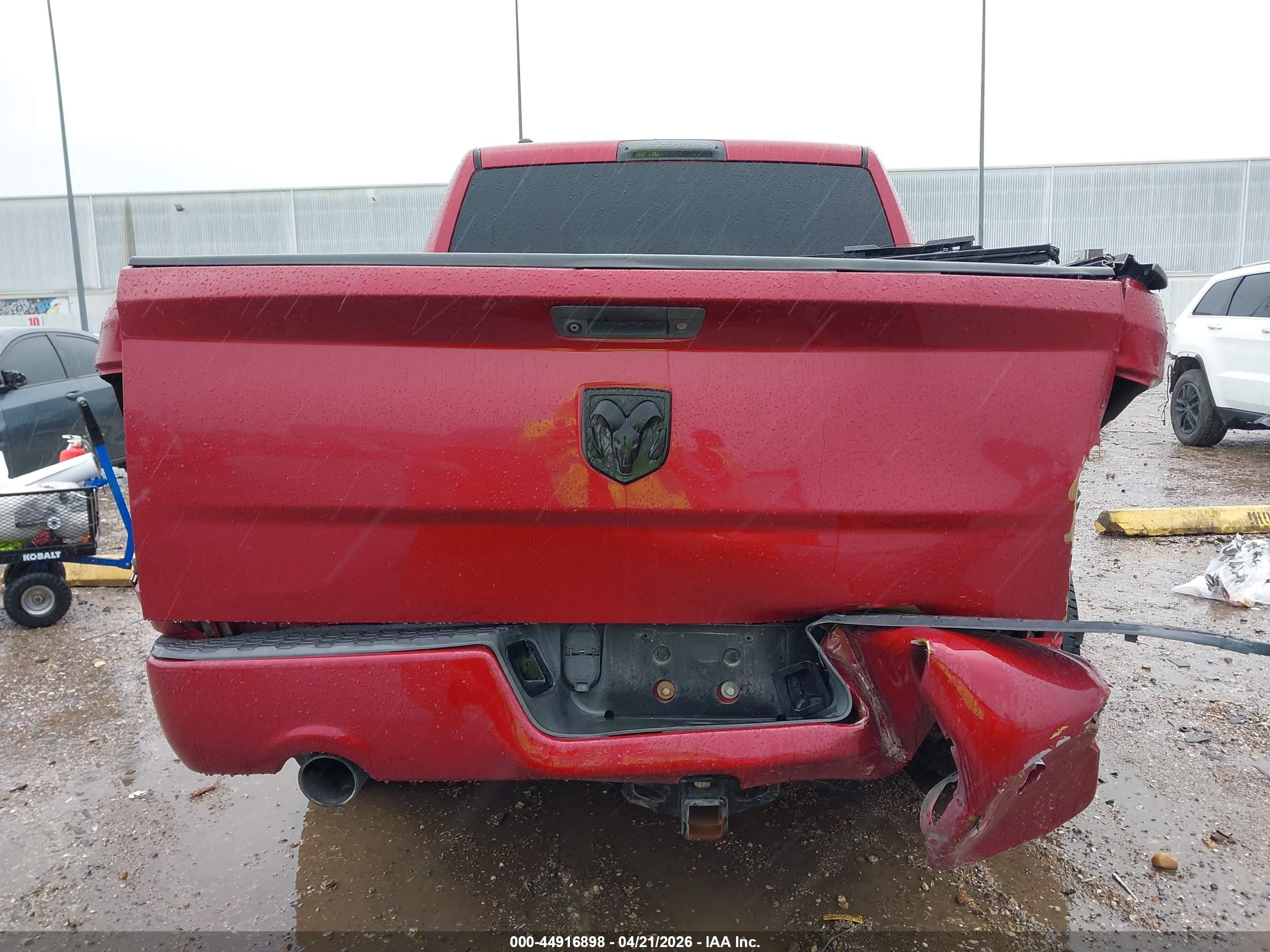 2015 Ram 1500 Express Red vin: 1C6RR6KT7FS722058