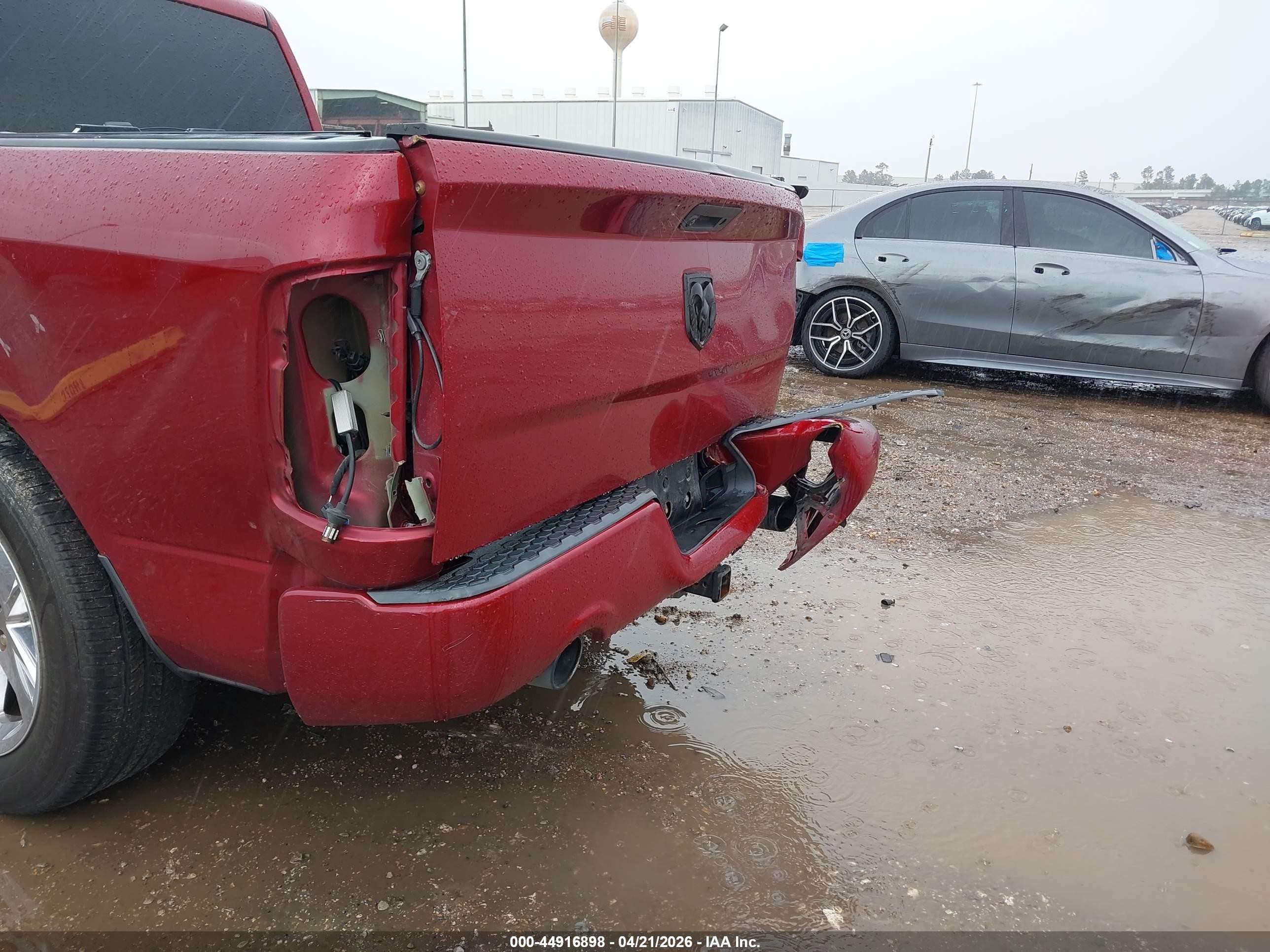 2015 Ram 1500 Express Red vin: 1C6RR6KT7FS722058
