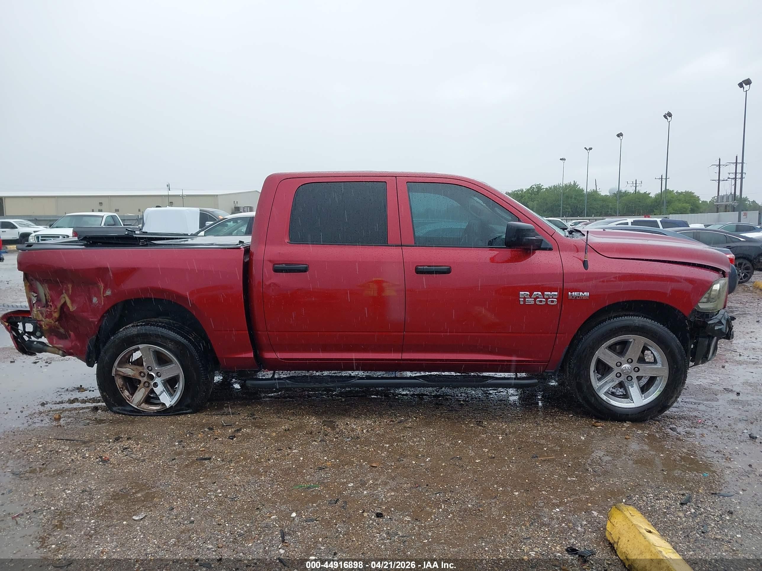 2015 Ram 1500 Express Red vin: 1C6RR6KT7FS722058