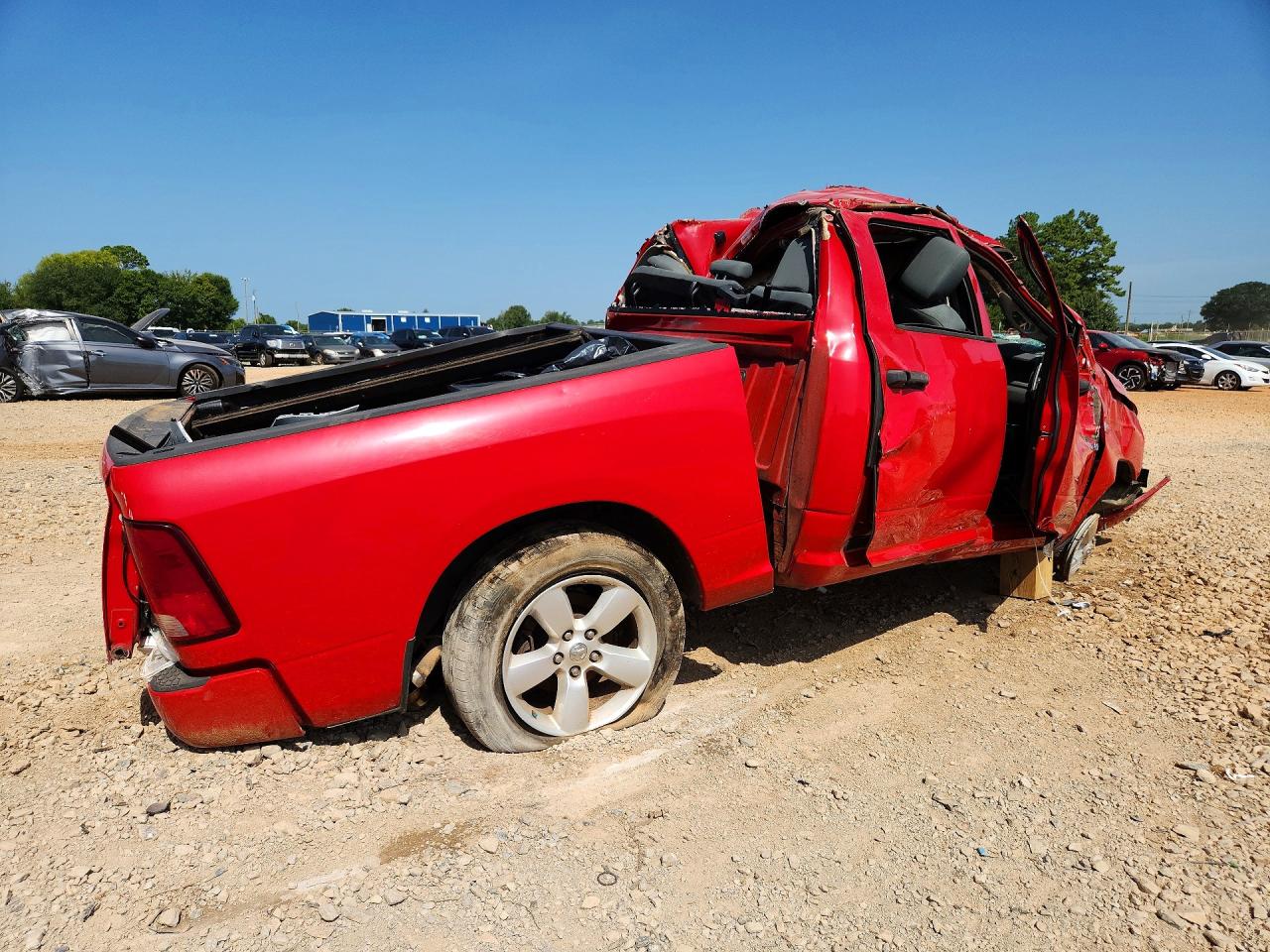 2014 Ram 1500 St Red vin: 1C6RR6KT8ES100423