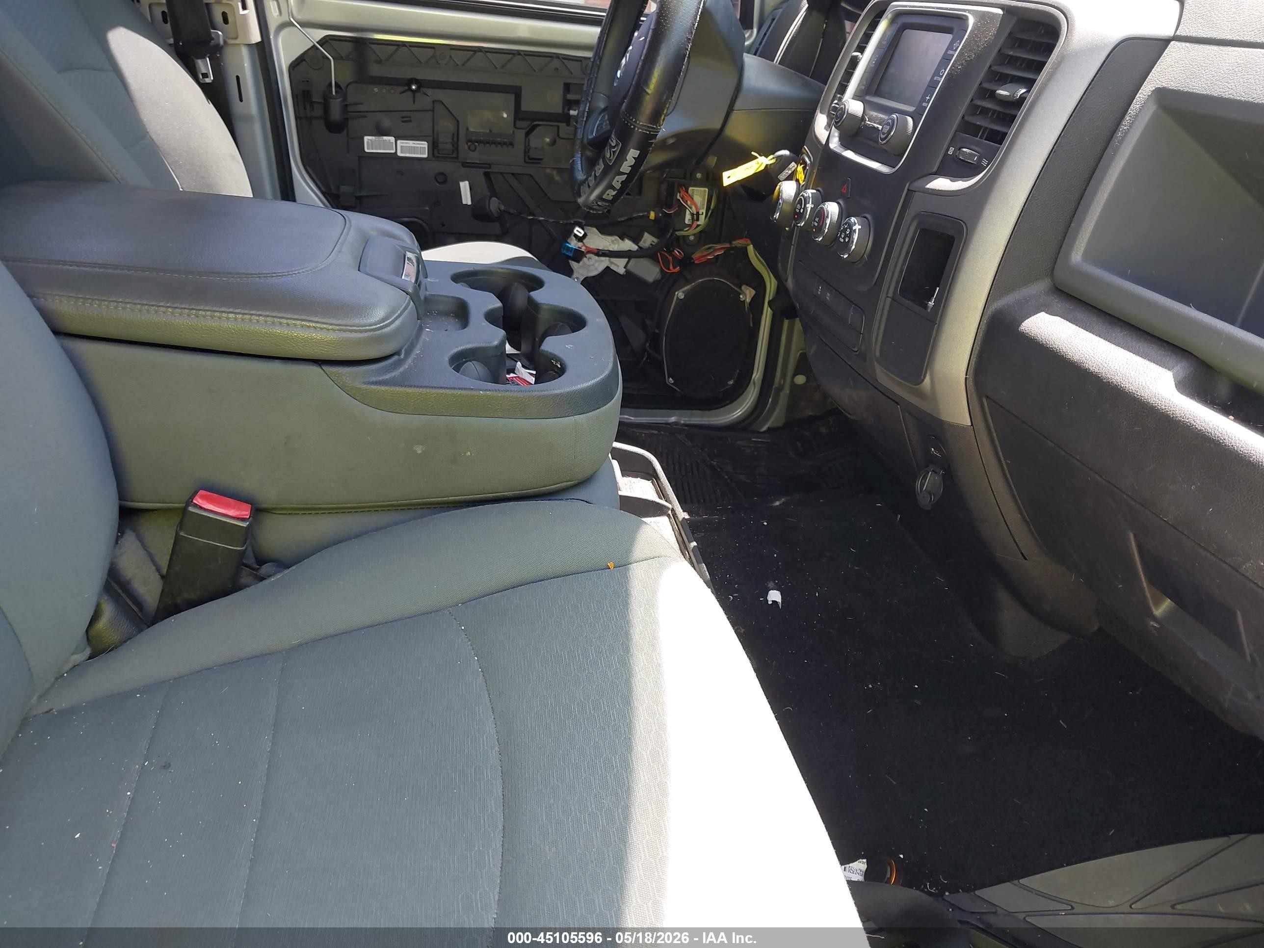 2015 Ram 1500 Express Silver vin: 1C6RR6KT8FS505814