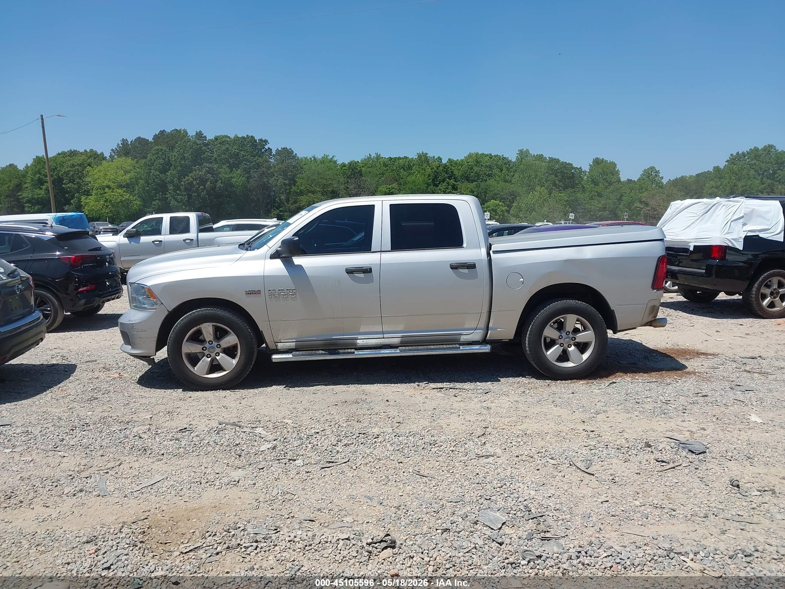 2015 Ram 1500 Express Silver vin: 1C6RR6KT8FS505814