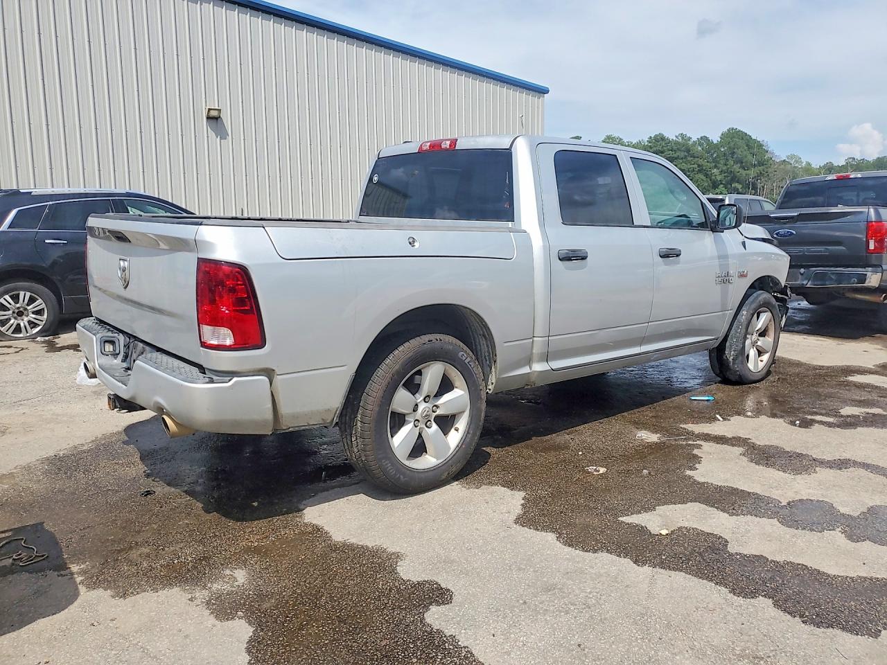 2015 Ram 1500 St Silver vin: 1C6RR6KT8FS570100