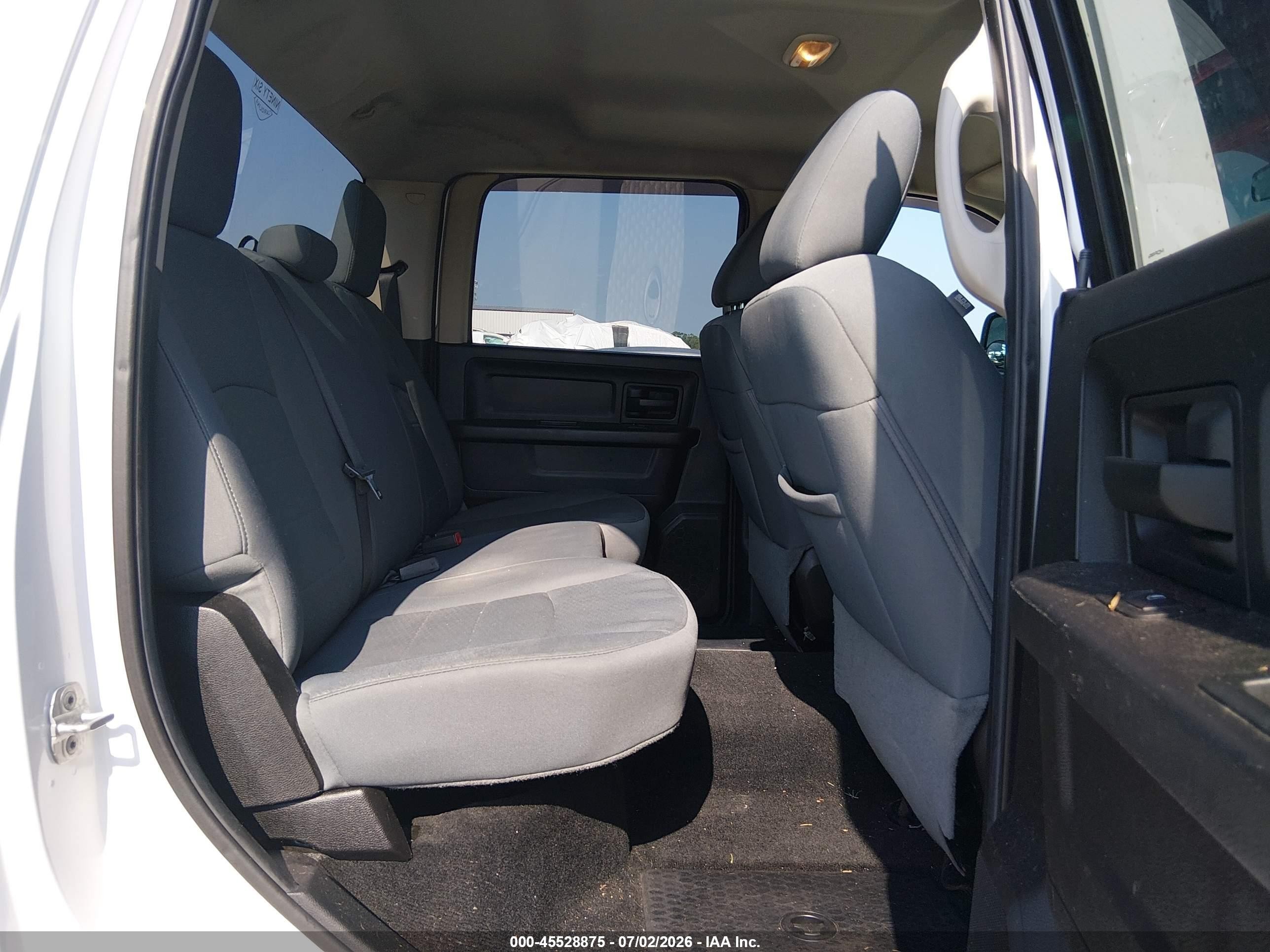 2014 Ram 1500 Express Белый vin: 1C6RR6KT9ES128943