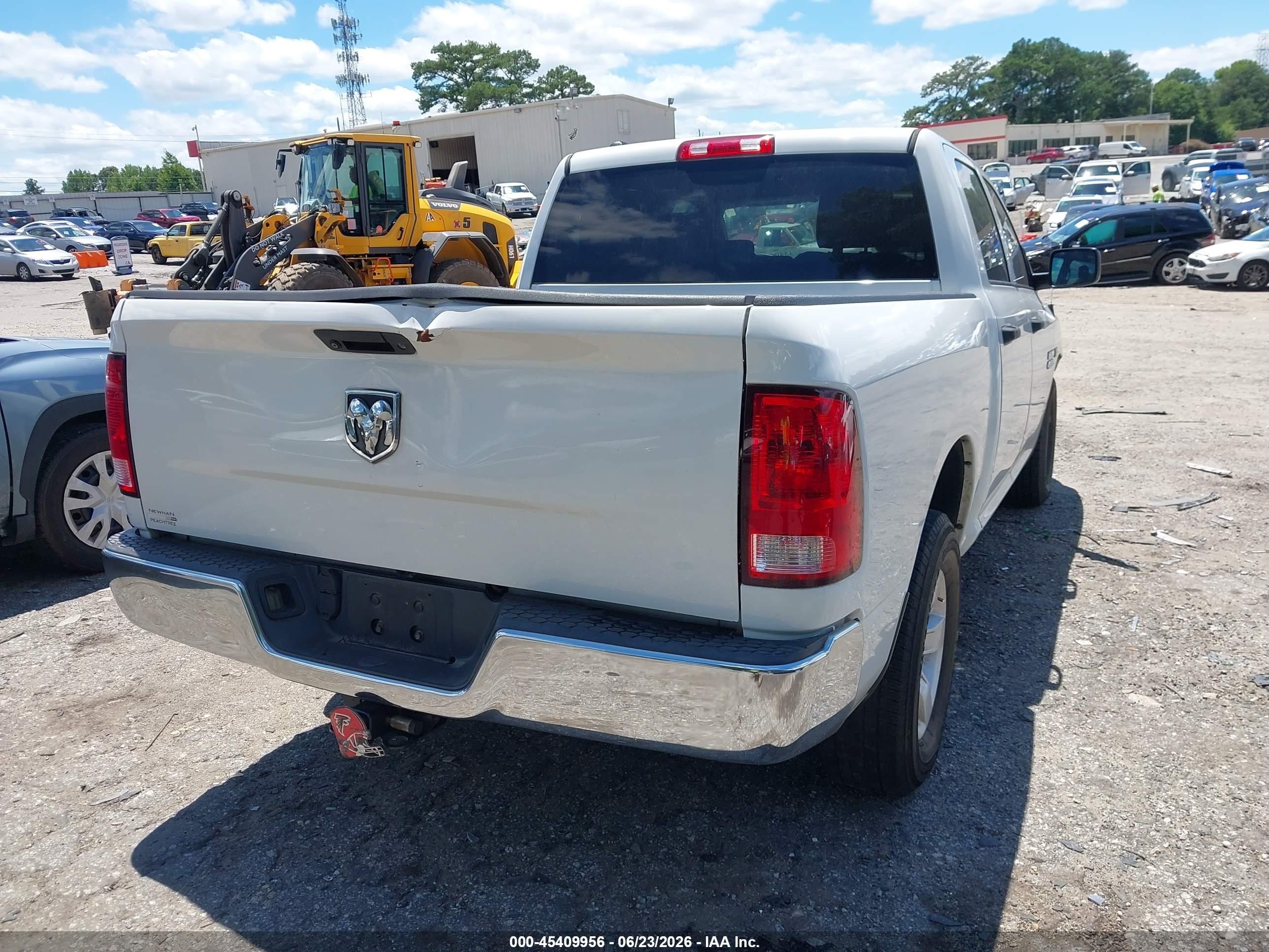 2015 Ram 1500 Tradesman White vin: 1C6RR6KT9FS518359