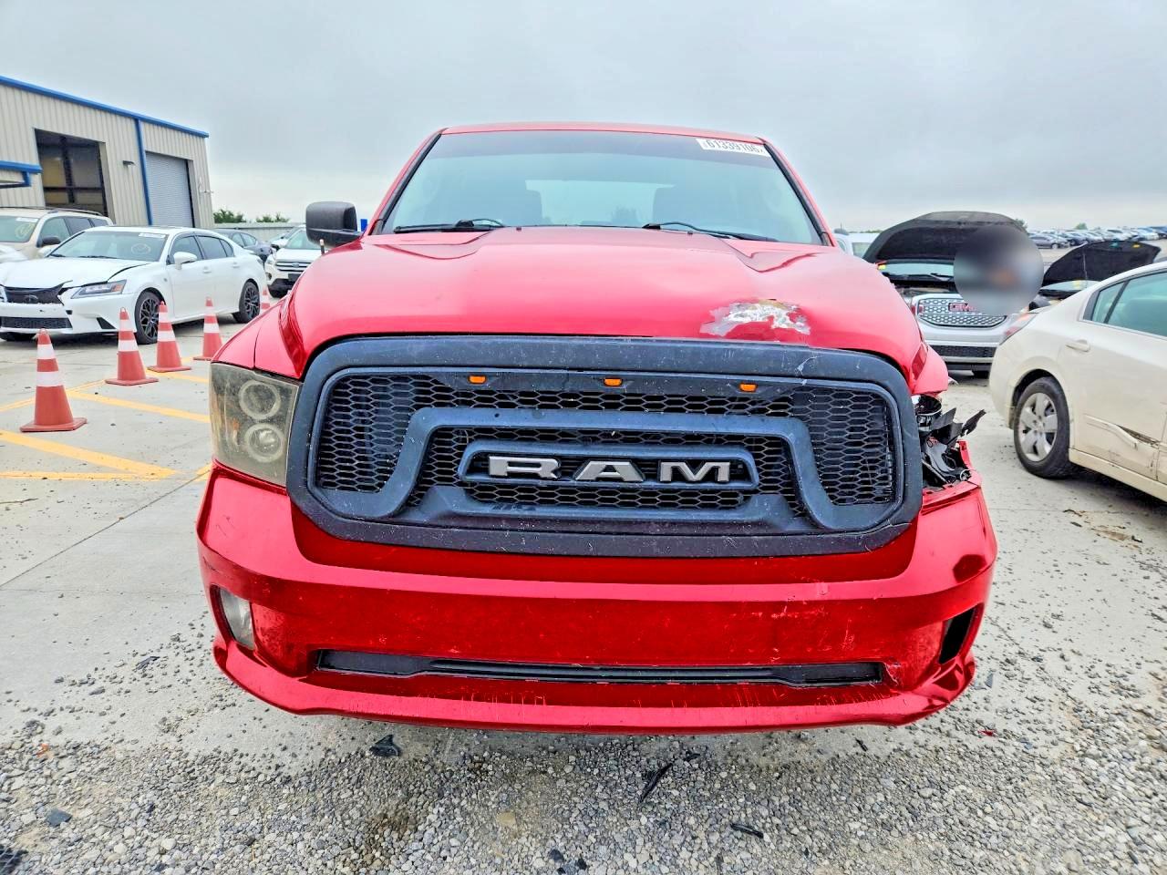 2015 Ram 1500 St Red vin: 1C6RR6KT9FS655012