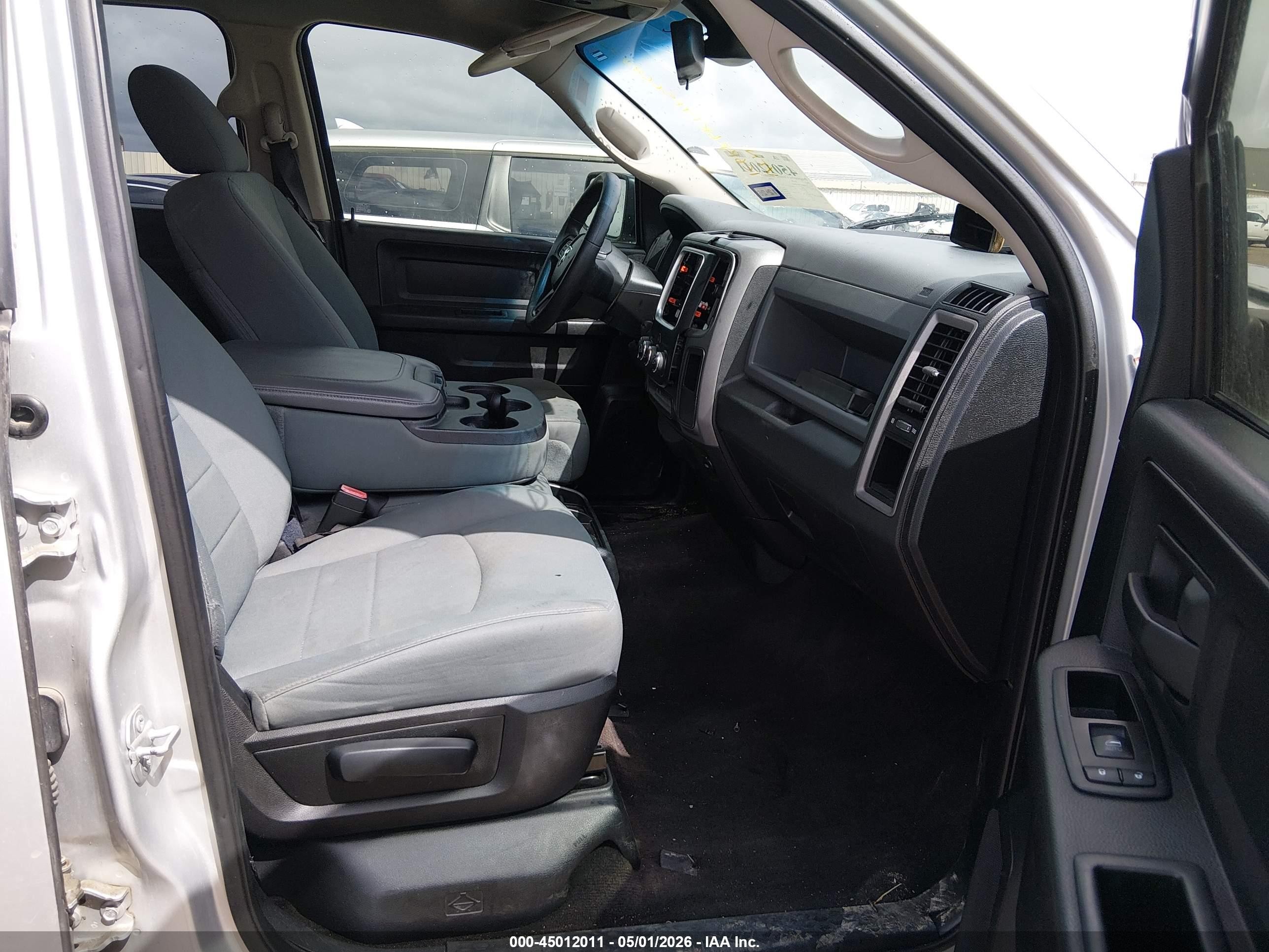 2015 Ram 1500 Express Silver vin: 1C6RR6KT9FS668830