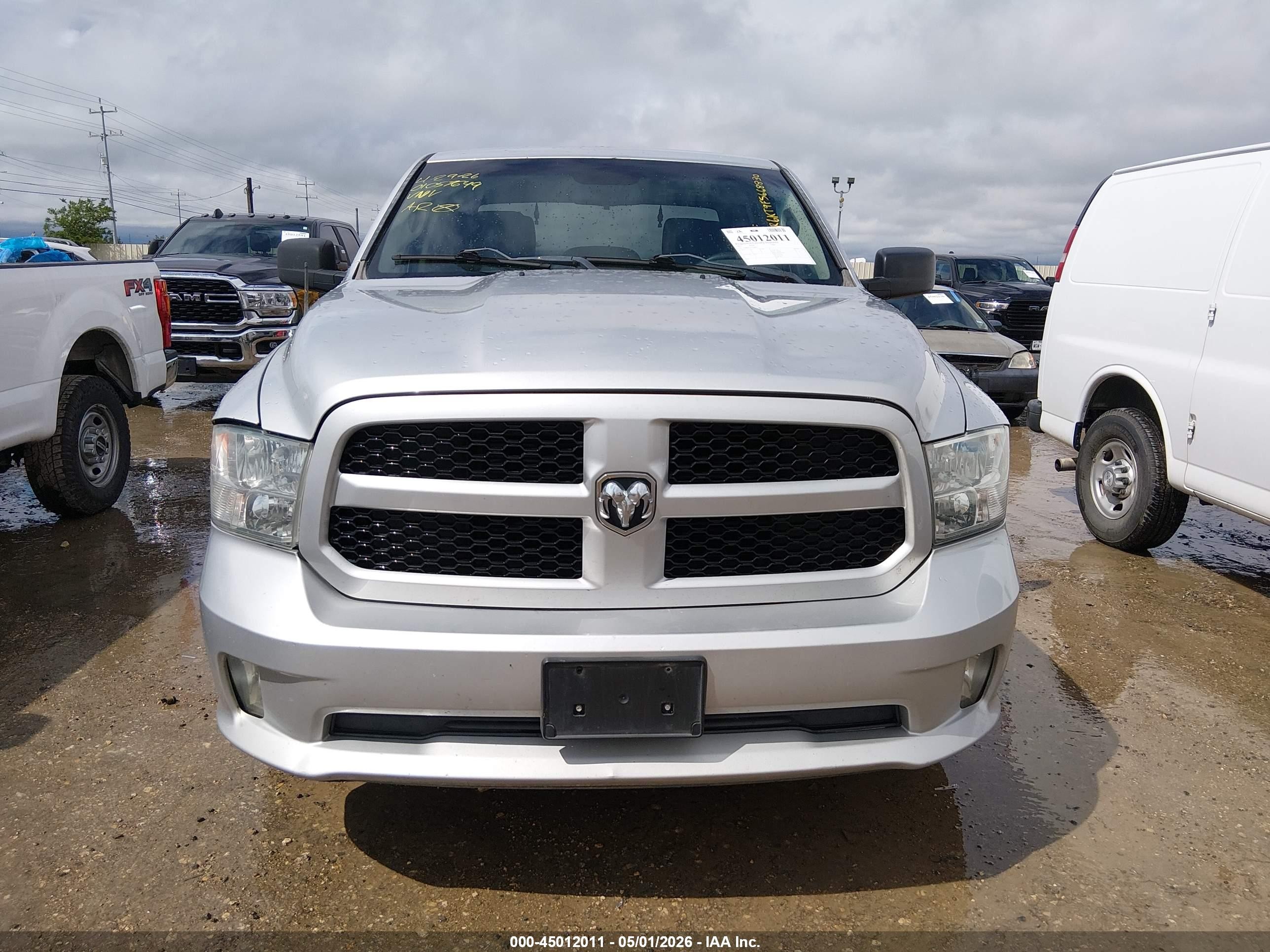 2015 Ram 1500 Express Silver vin: 1C6RR6KT9FS668830