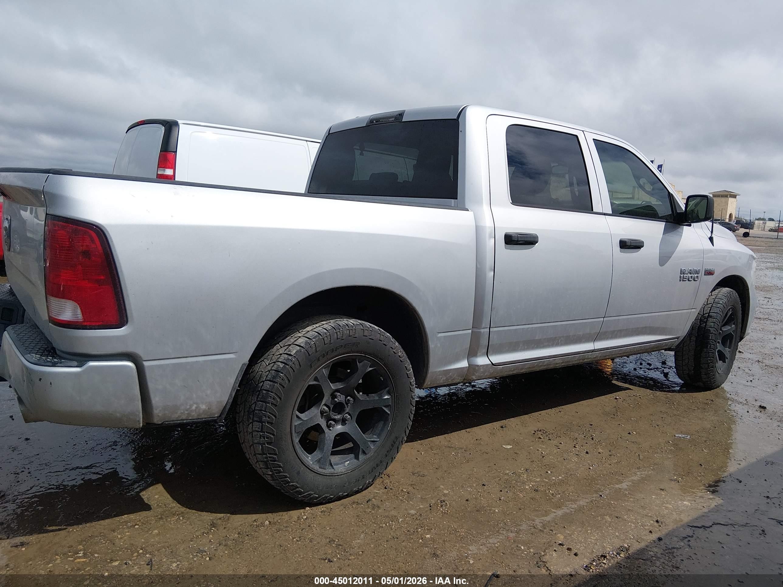2015 Ram 1500 Express Silver vin: 1C6RR6KT9FS668830