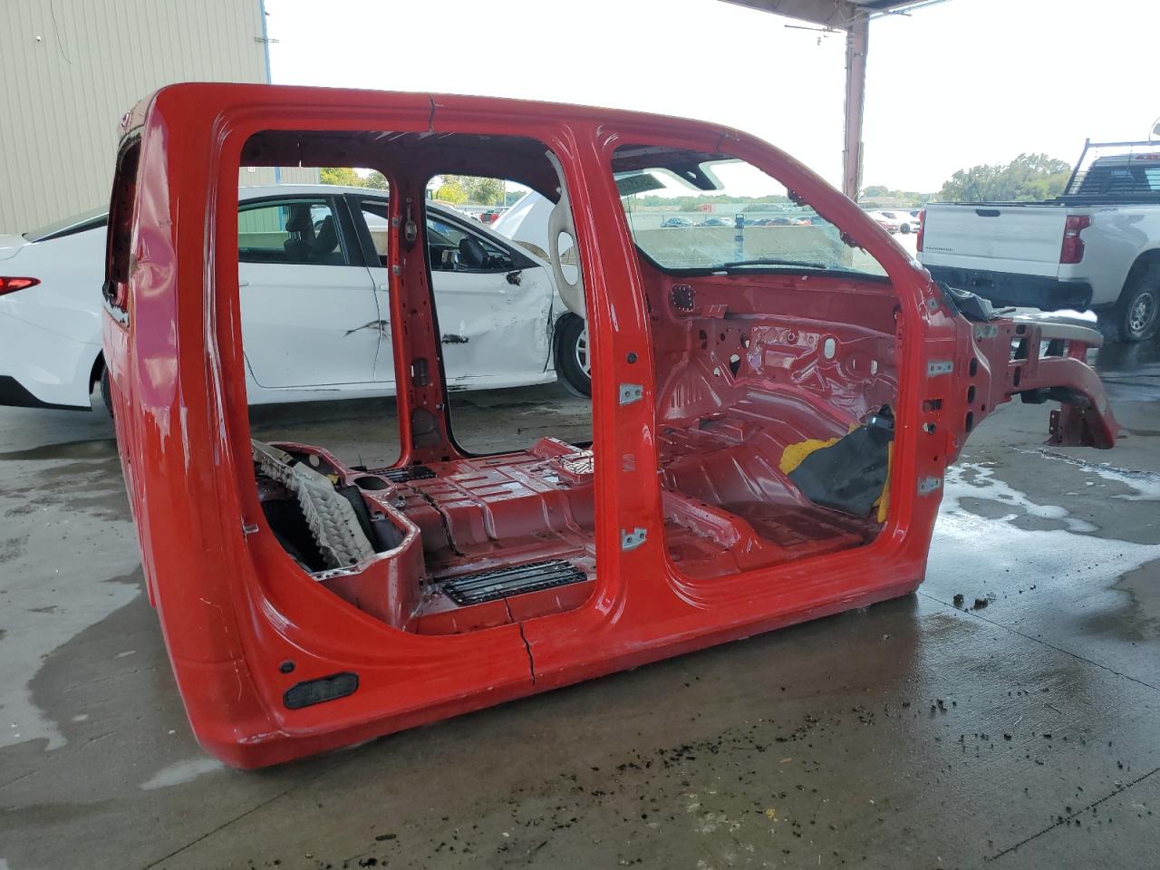 2022 Ram 1500 Classic Slt Красный vin: 1C6RR6LG9NS161152 Damage: Right Cab Side, Scraped, 2 To 3 Inches