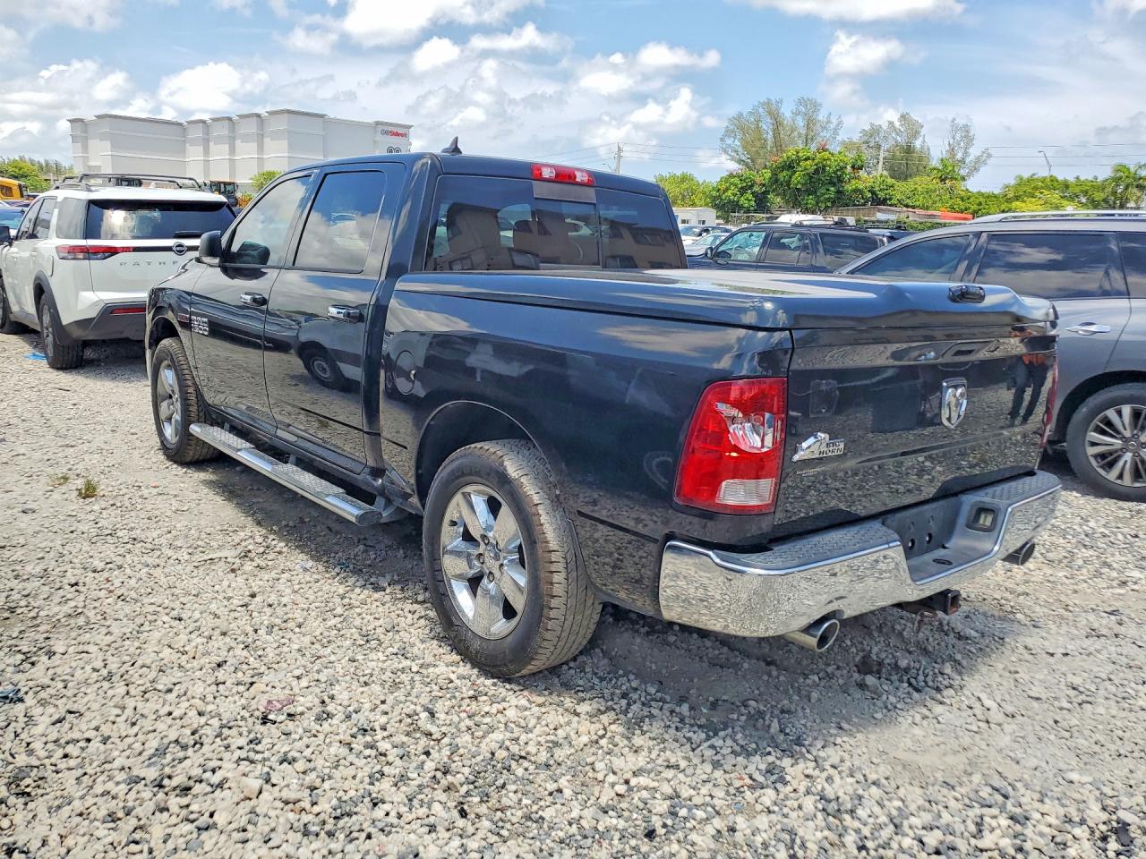 2015 Ram 1500 Slt Black vin: 1C6RR6LM1FS629141