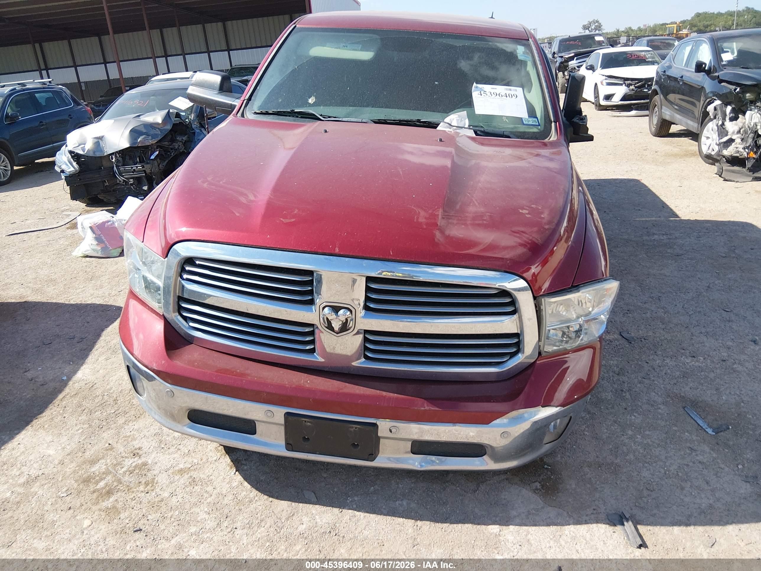 2015 Ram 1500 Big Horn Burgundy vin: 1C6RR6LM4FS686367