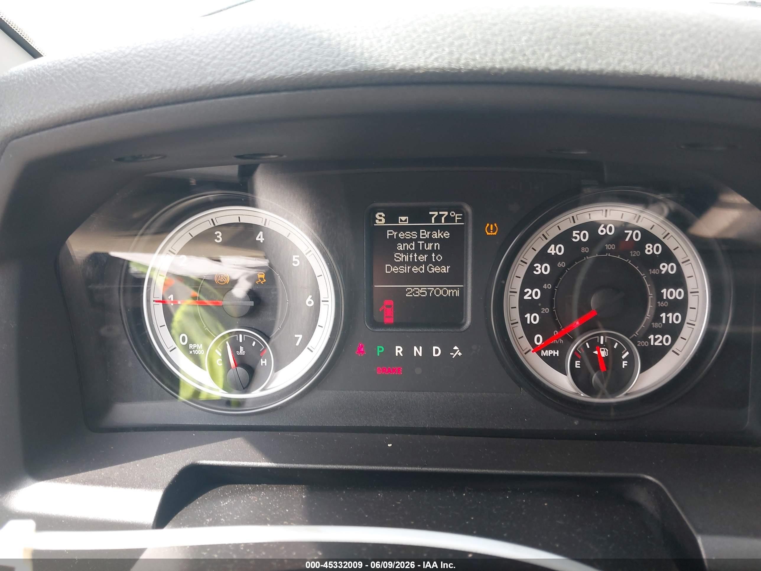 2014 Ram 1500 Big Horn Gray vin: 1C6RR6LT0ES160923