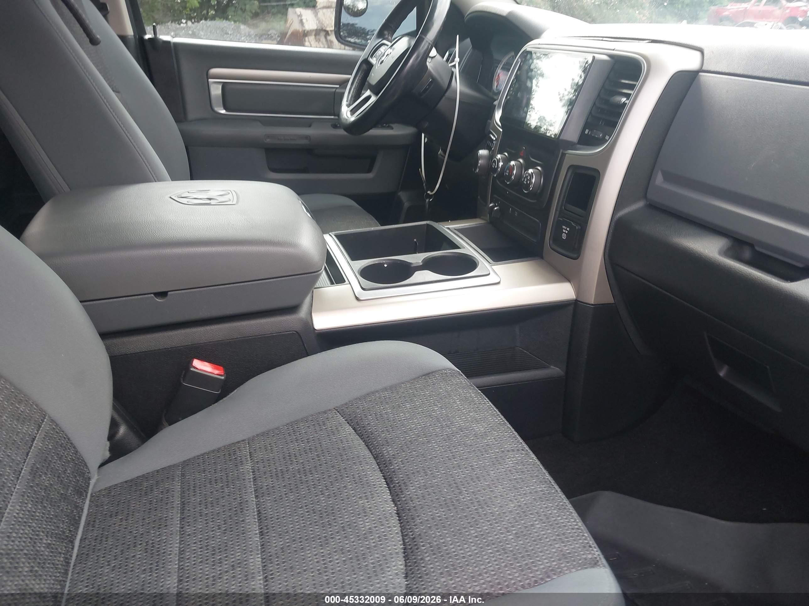 2014 Ram 1500 Big Horn Gray vin: 1C6RR6LT0ES160923