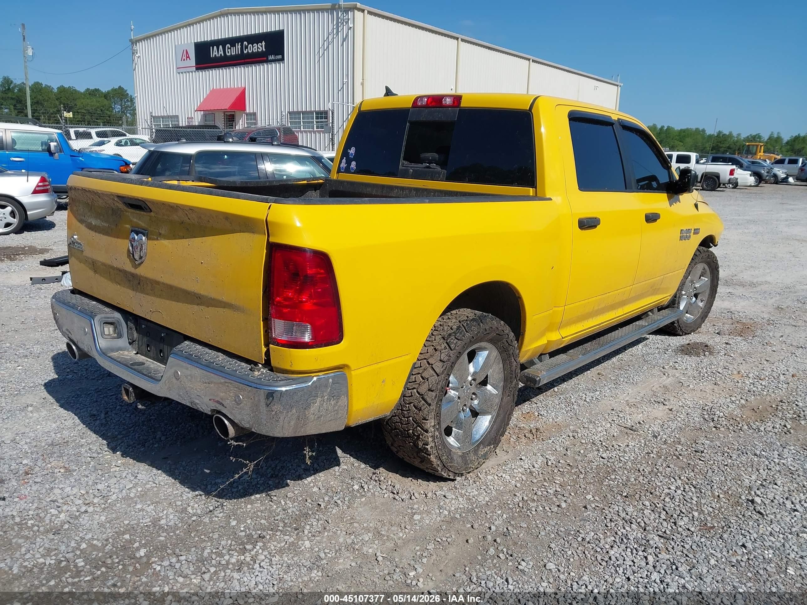 2015 Ram 1500 Big Horn Желтый vin: 1C6RR6LT1FS658548