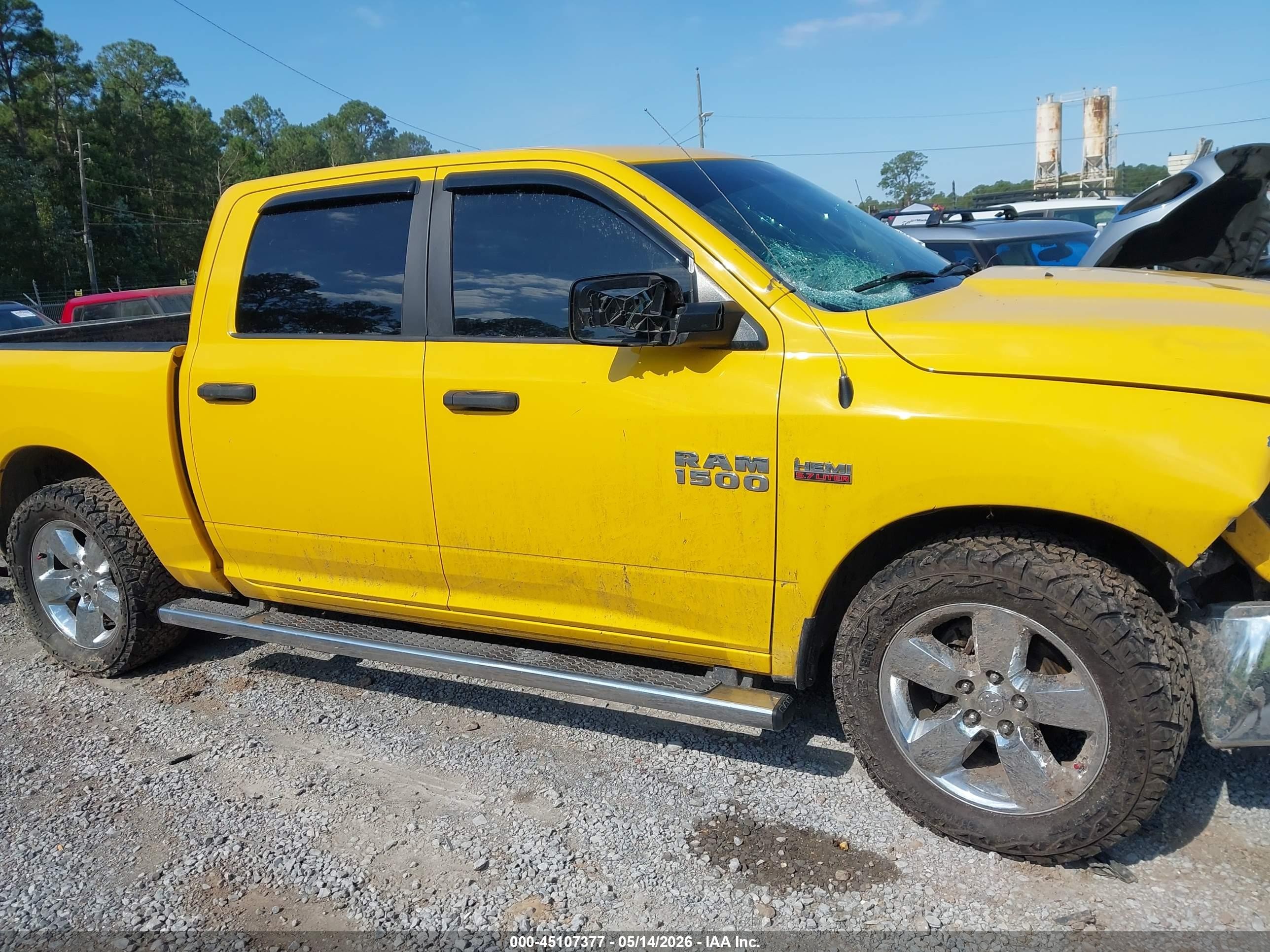 2015 Ram 1500 Big Horn Желтый vin: 1C6RR6LT1FS658548