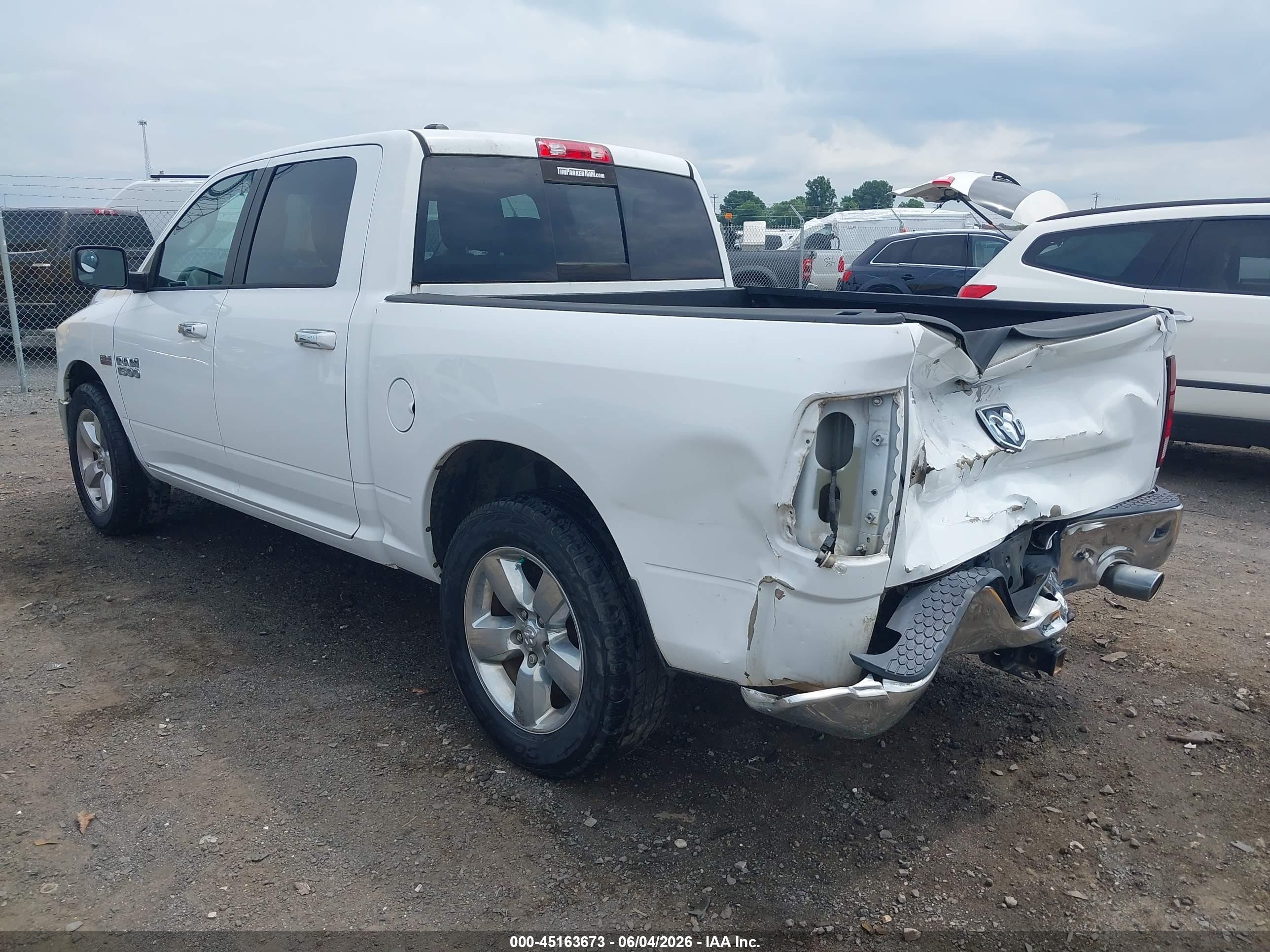 2015 Ram 1500 Big Horn White vin: 1C6RR6LT1FS677228
