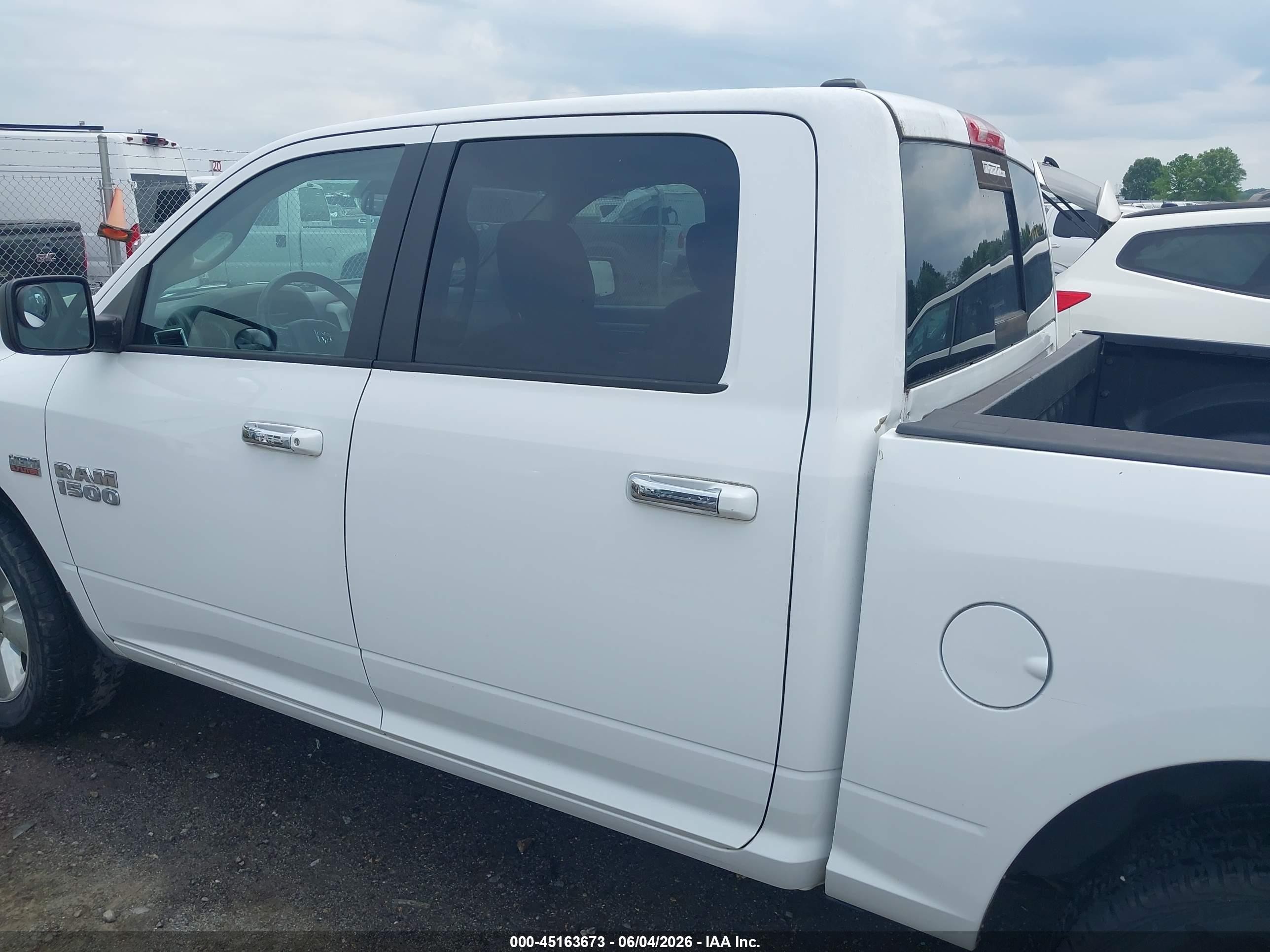 2015 Ram 1500 Big Horn White vin: 1C6RR6LT1FS677228