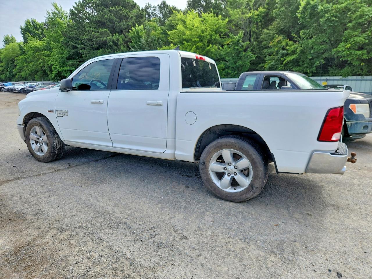 2019 Ram 1500 Classic Slt White vin: 1C6RR6LT2KS627058
