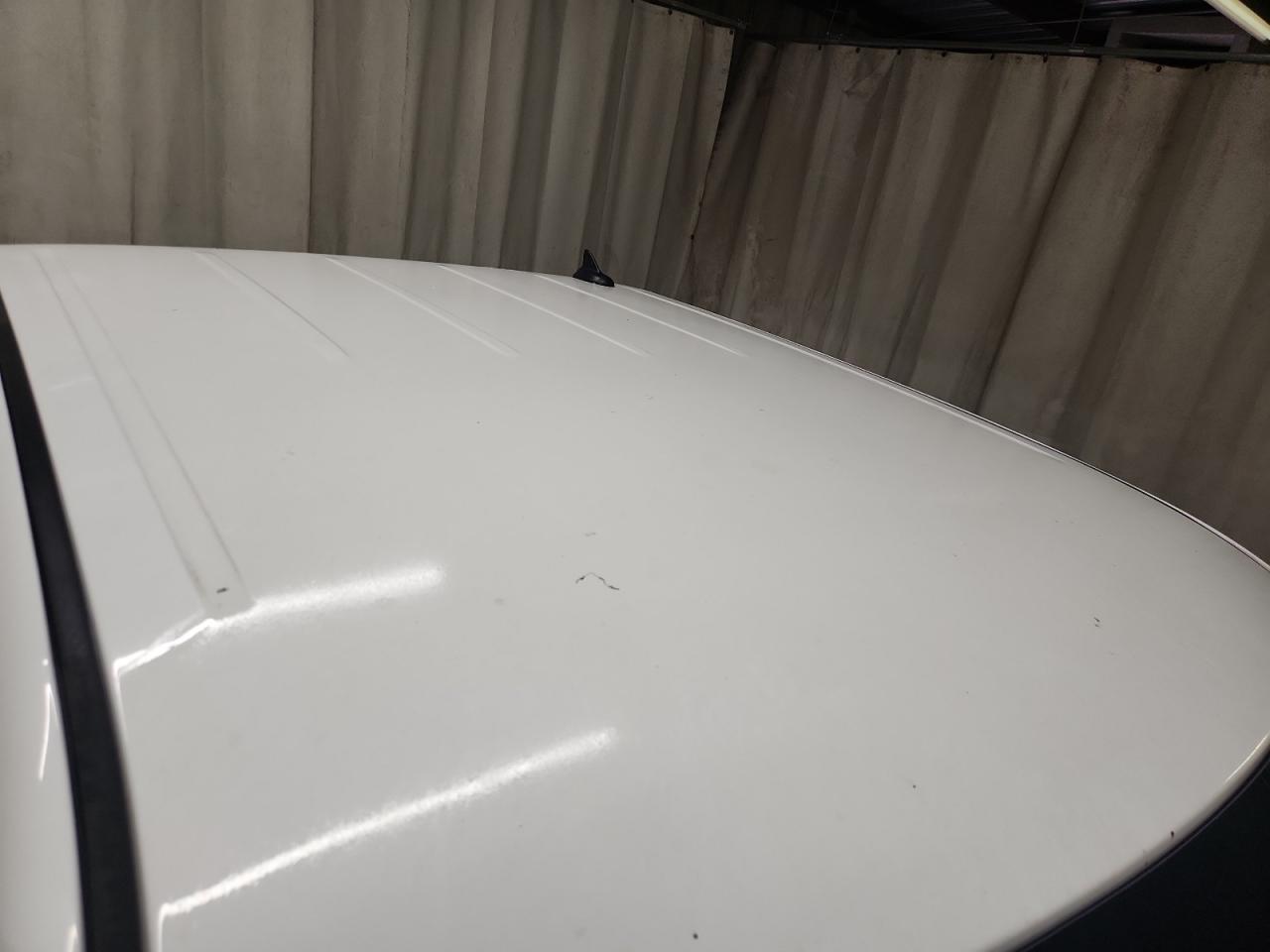 2019 Ram 1500 Classic Slt White vin: 1C6RR6LT2KS627058 Damage: Roof, Heavy Scratch, 1 To 2 Inches