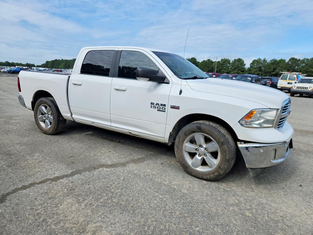 2019 Ram 1500 Classic Slt White vin: 1C6RR6LT2KS627058