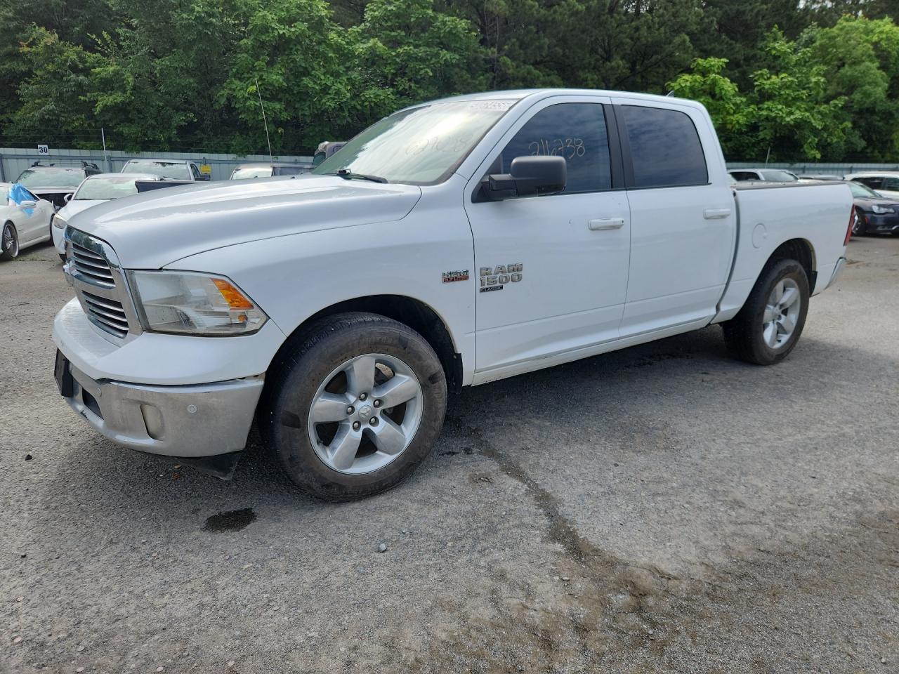 2019 Ram 1500 Classic Slt White vin: 1C6RR6LT2KS627058 Damage: Left Front Fender, Dent(S) W/ Paint Dmg, 2 To 3 Inches