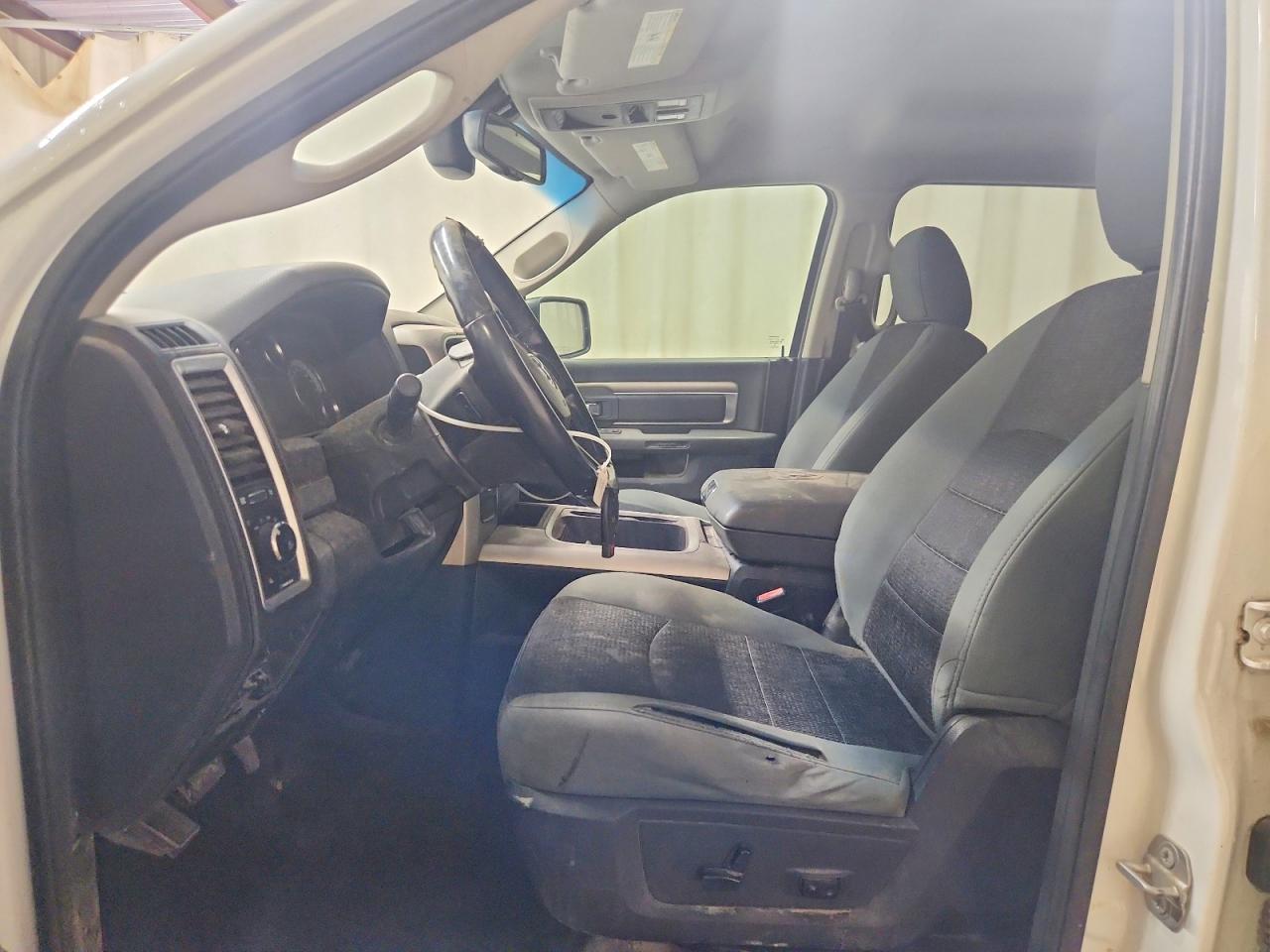 2019 Ram 1500 Classic Slt White vin: 1C6RR6LT2KS627058