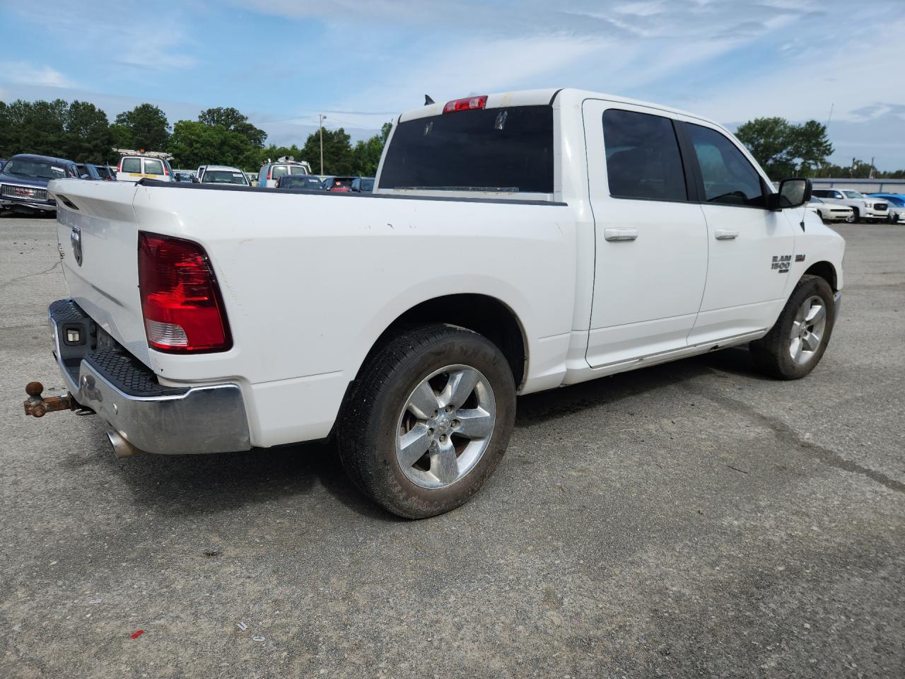 2019 Ram 1500 Classic Slt White vin: 1C6RR6LT2KS627058 Damage: Right Bed Side, Heavy Scratch, 5 To 6 Inches
