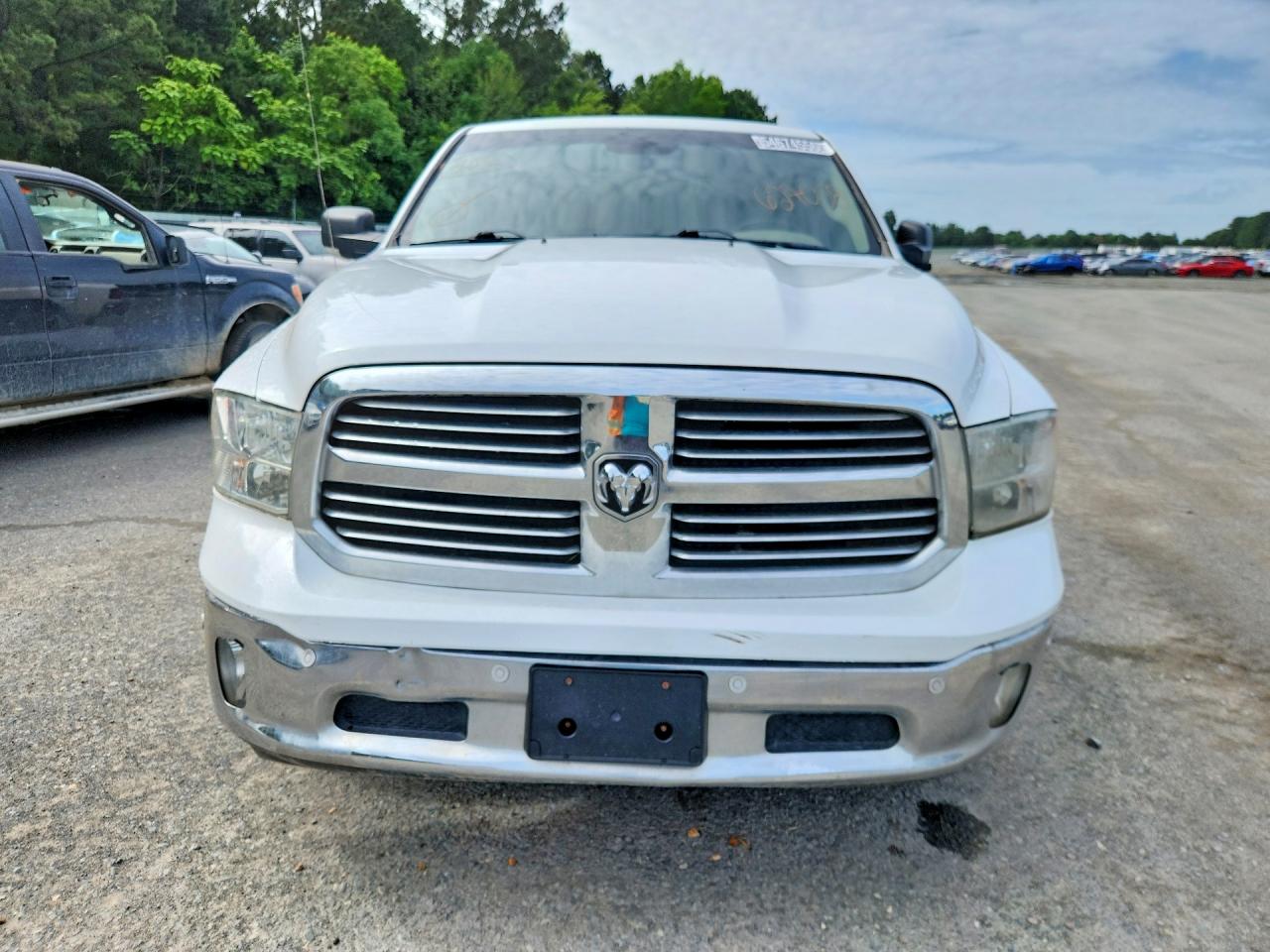 2019 Ram 1500 Classic Slt White vin: 1C6RR6LT2KS627058
