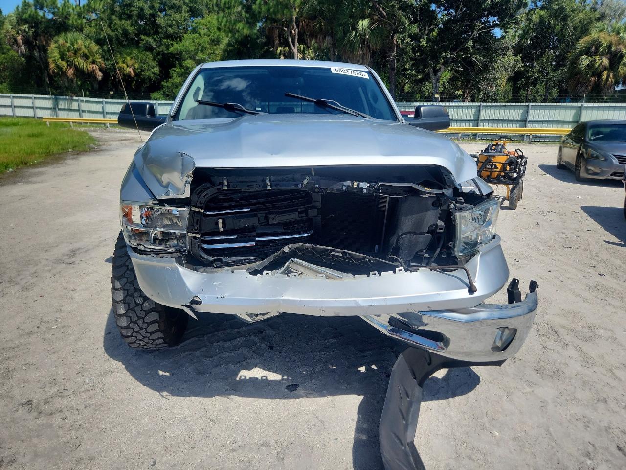 2013 Ram 1500 Slt Серебряный vin: 1C6RR6LT3DS560117