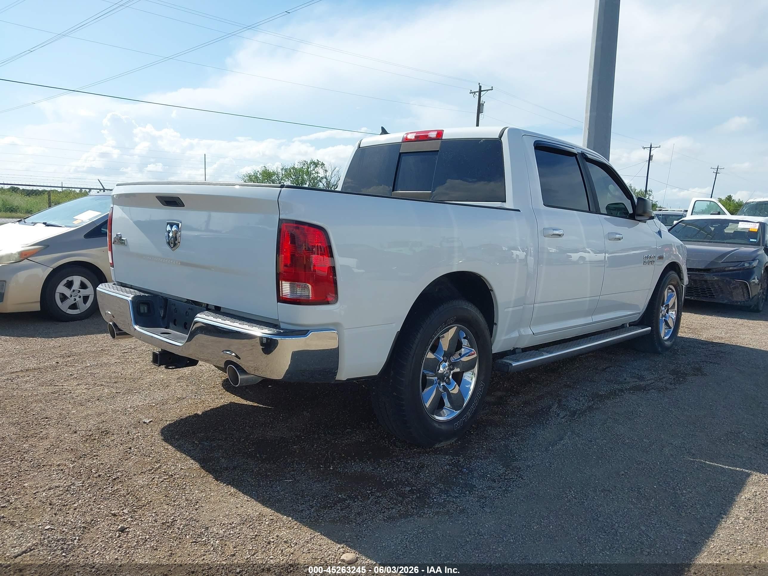 2013 Ram 1500 Big Horn White vin: 1C6RR6LT3DS573269