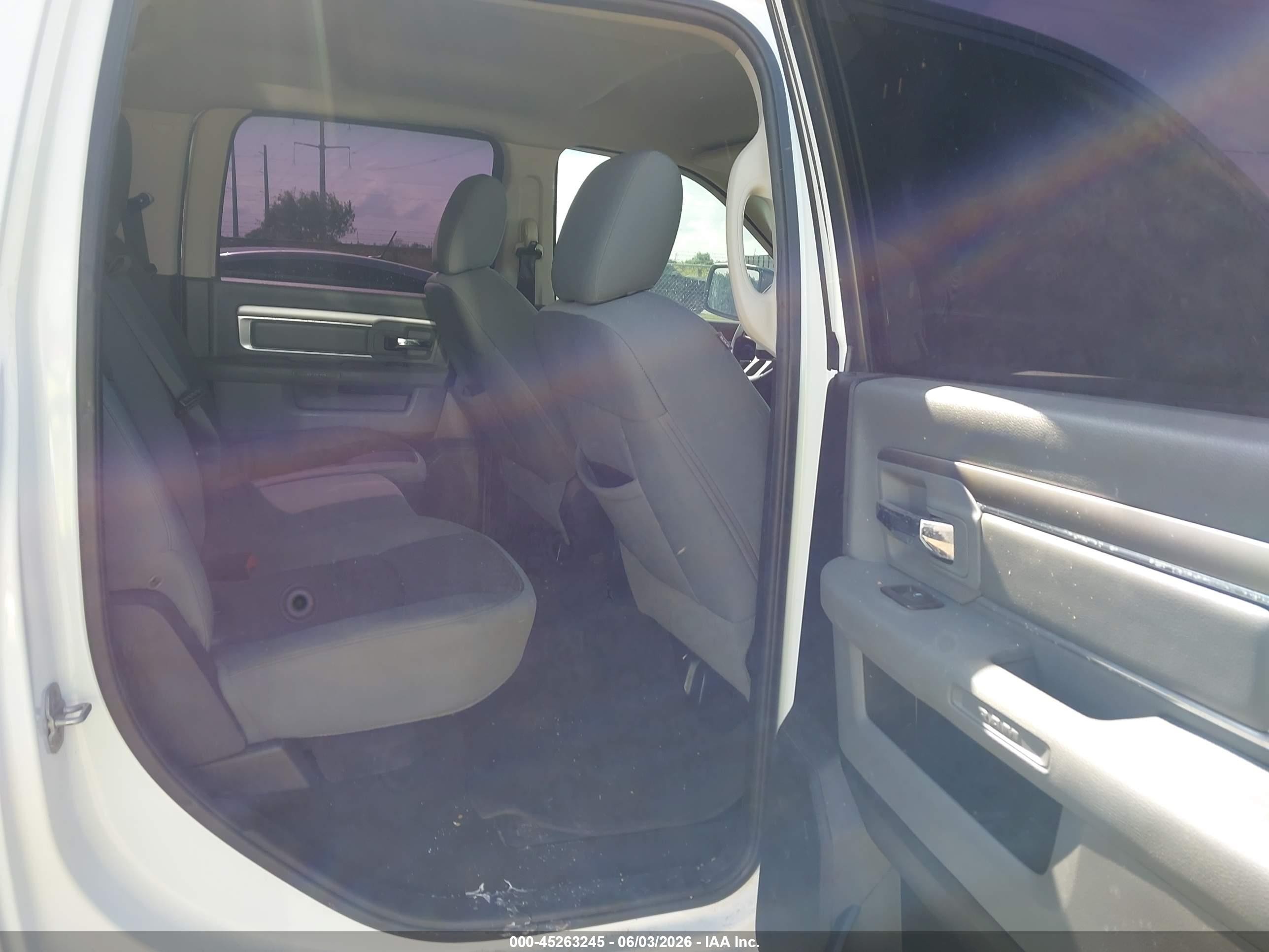 2013 Ram 1500 Big Horn White vin: 1C6RR6LT3DS573269