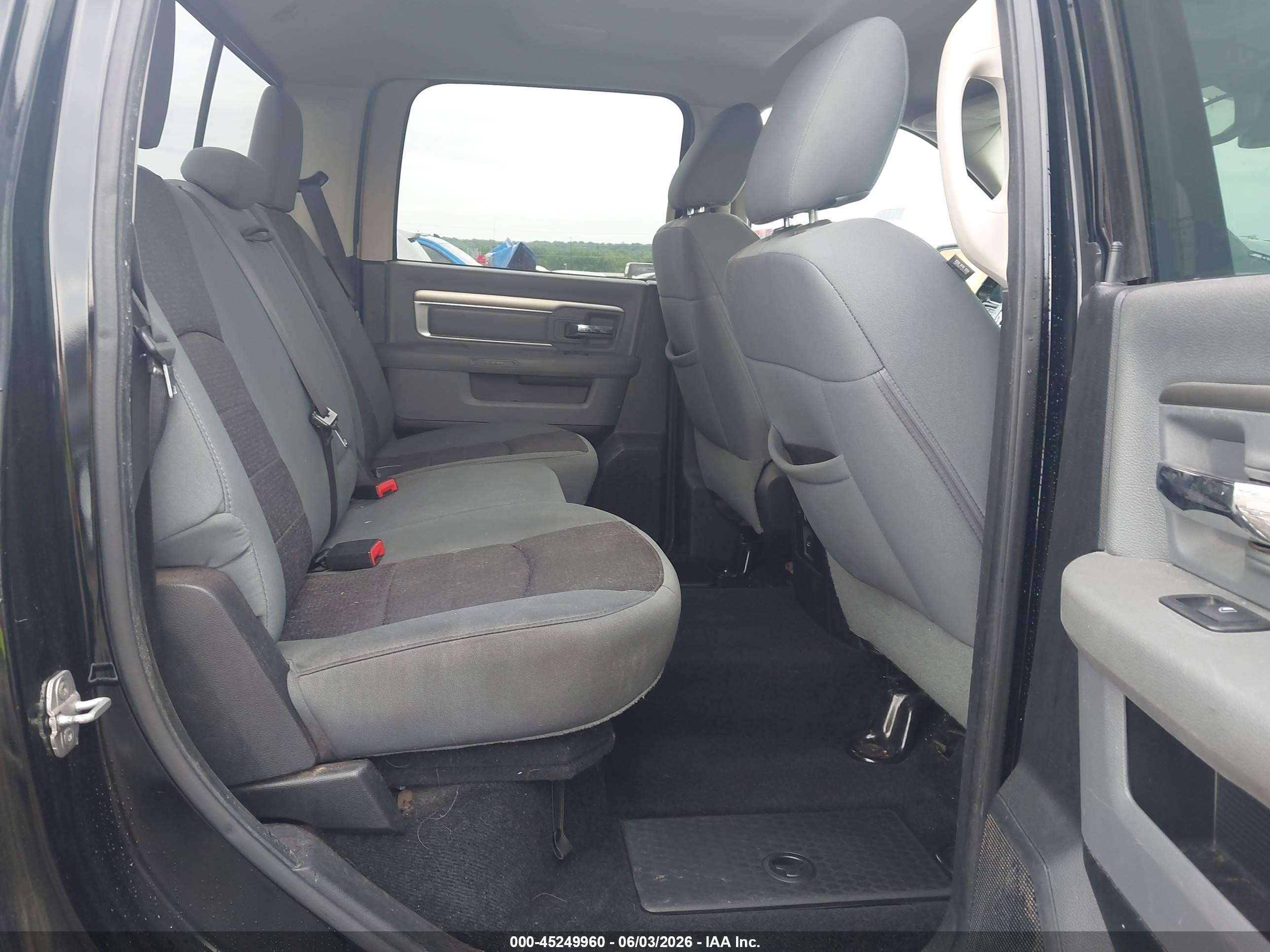 2013 Ram 1500 Lone Star Черный vin: 1C6RR6LT4DS665815