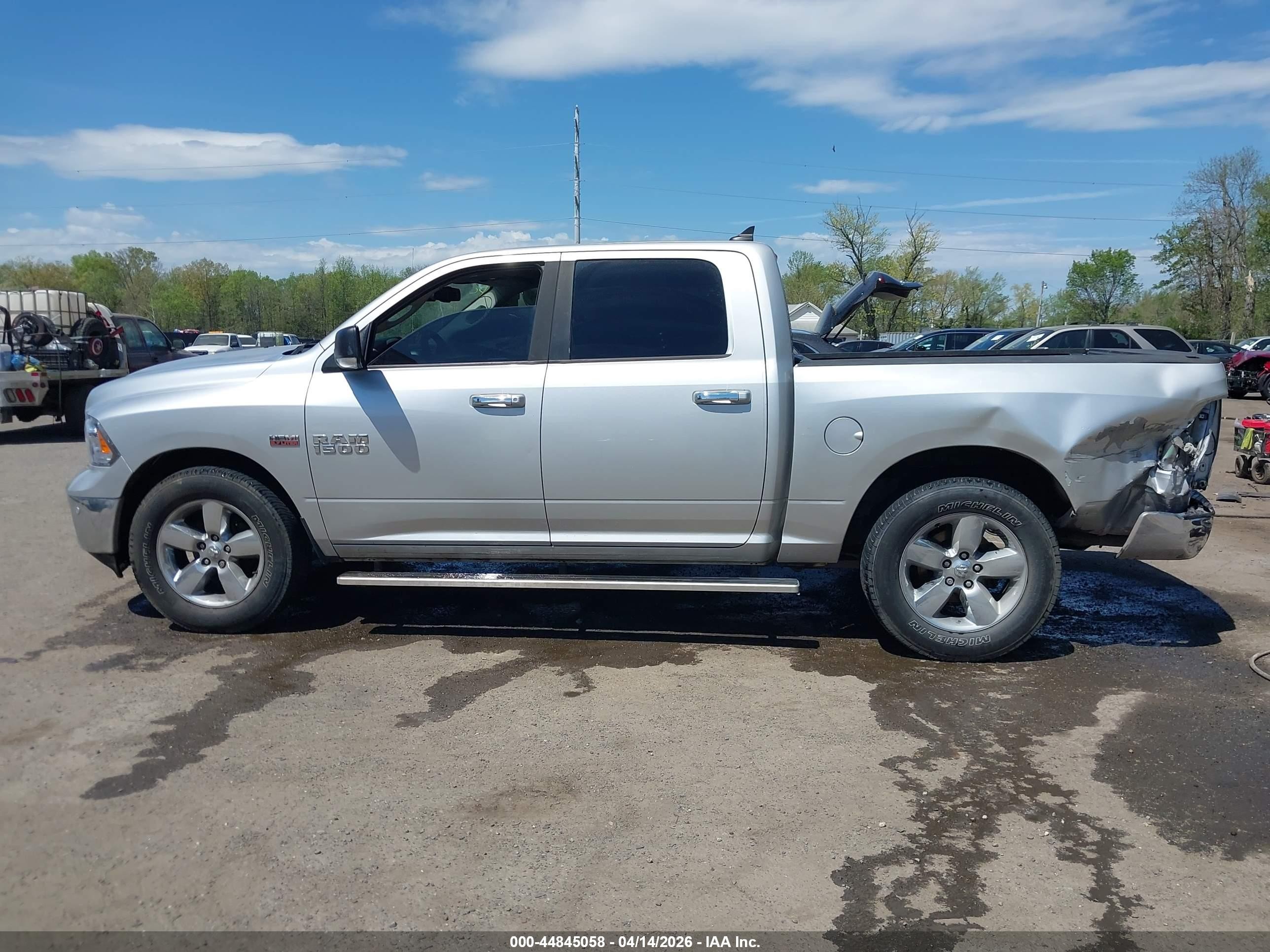 2014 Ram 1500 Big Horn Silver vin: 1C6RR6LT5ES223711