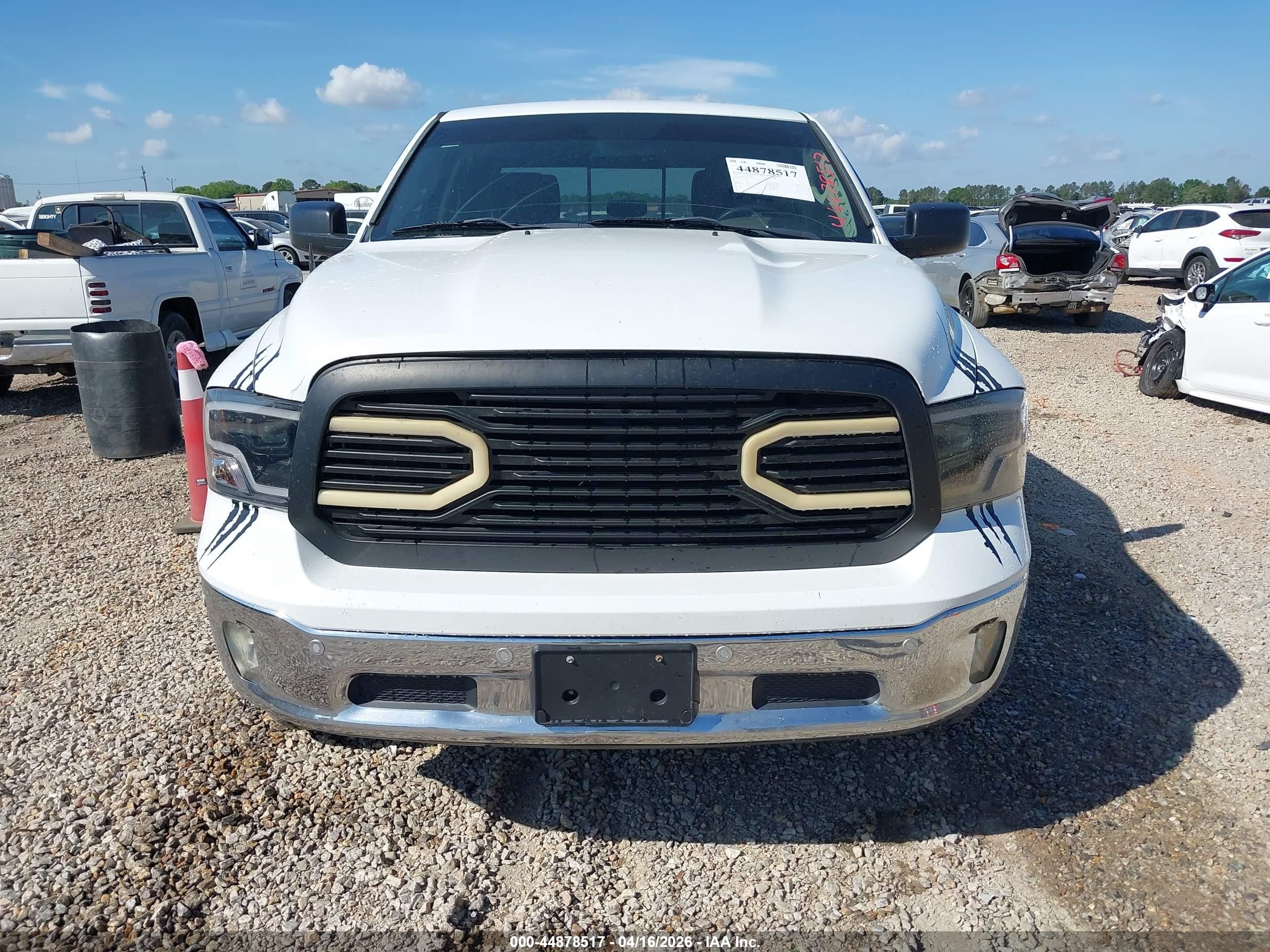 2015 Ram 1500 Big Horn White vin: 1C6RR6LT5FS542317