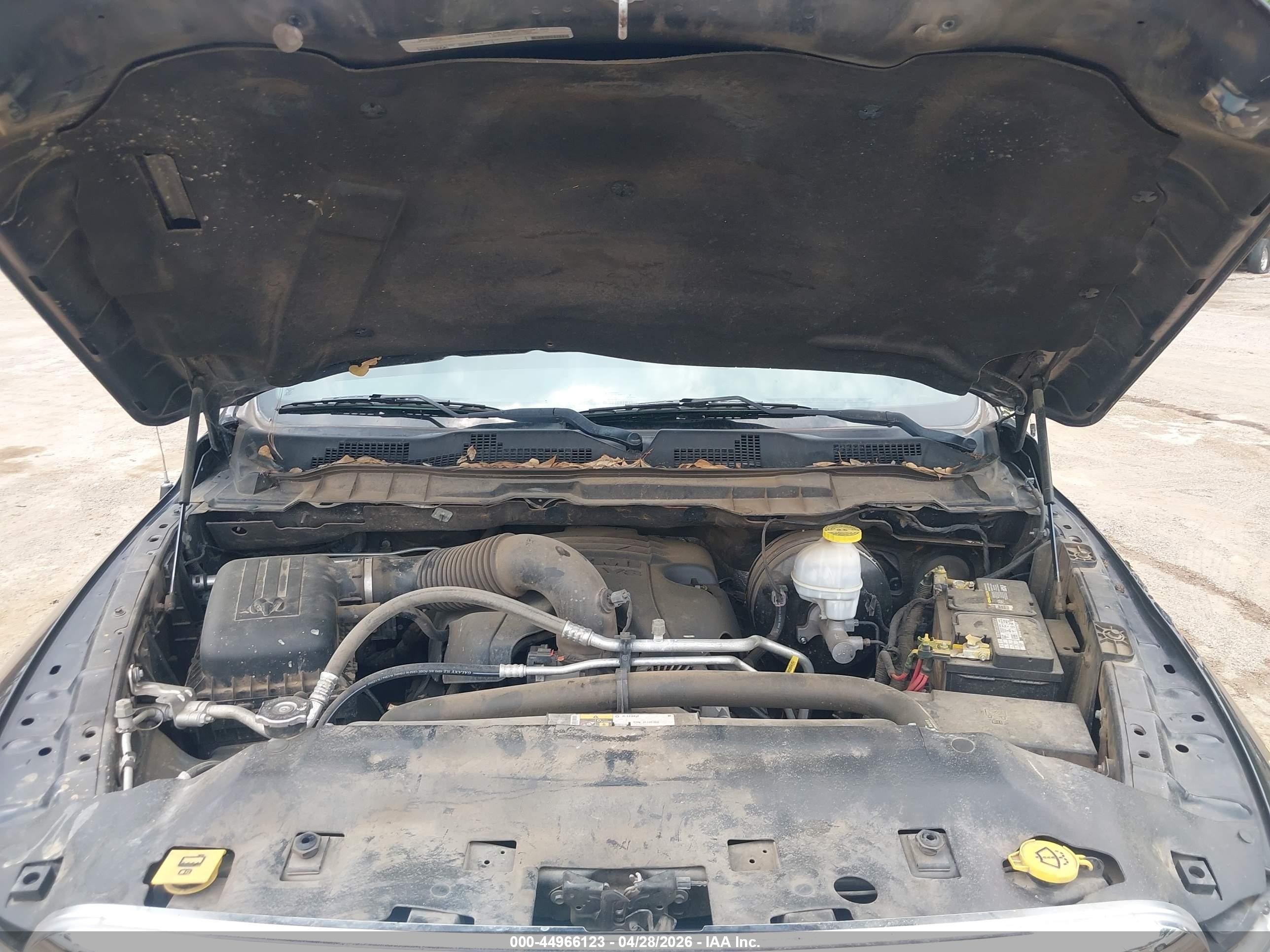 2018 Ram 1500 Slt  4x2 5'7 Box Gray vin: 1C6RR6LT5JS303536