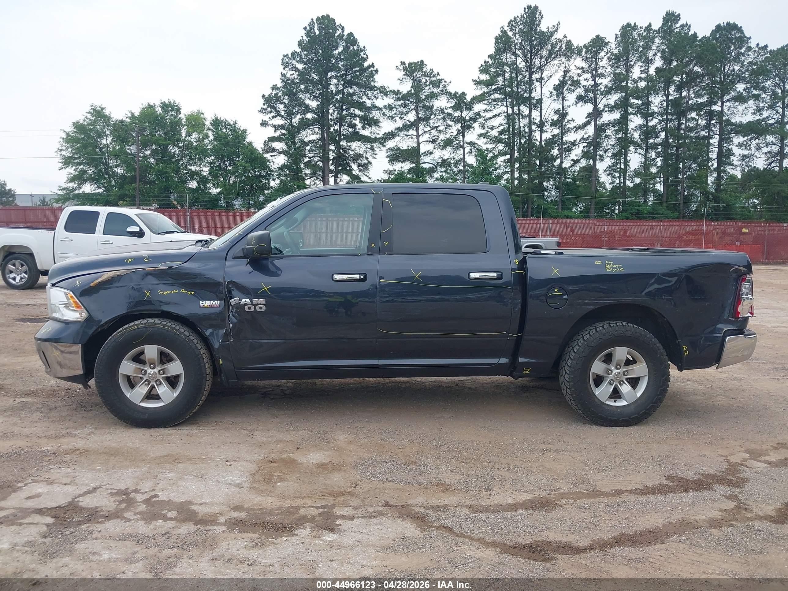 2018 Ram 1500 Slt  4x2 5'7 Box Gray vin: 1C6RR6LT5JS303536